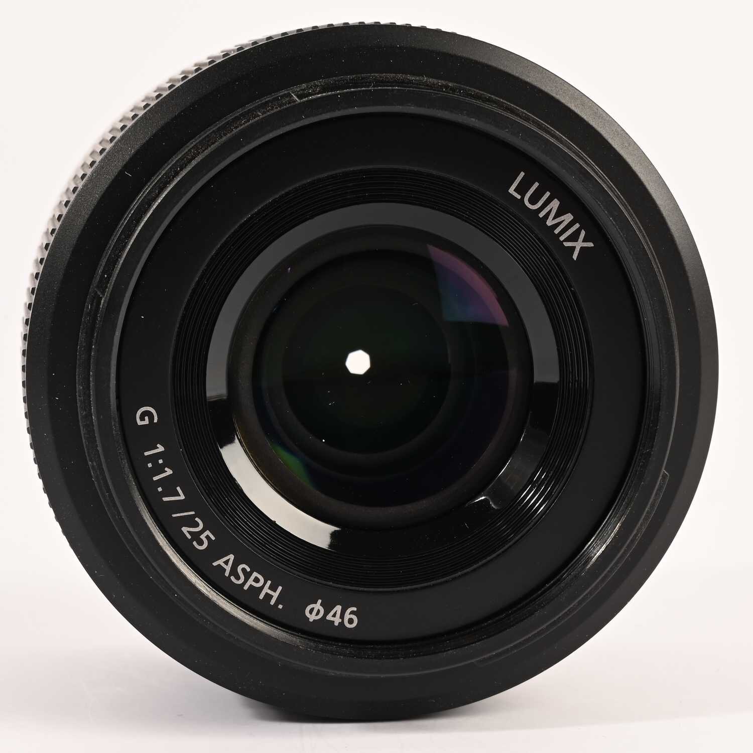 Panasonic Lumix G 25mm F/1.7 ASPH Objektiv für MFT