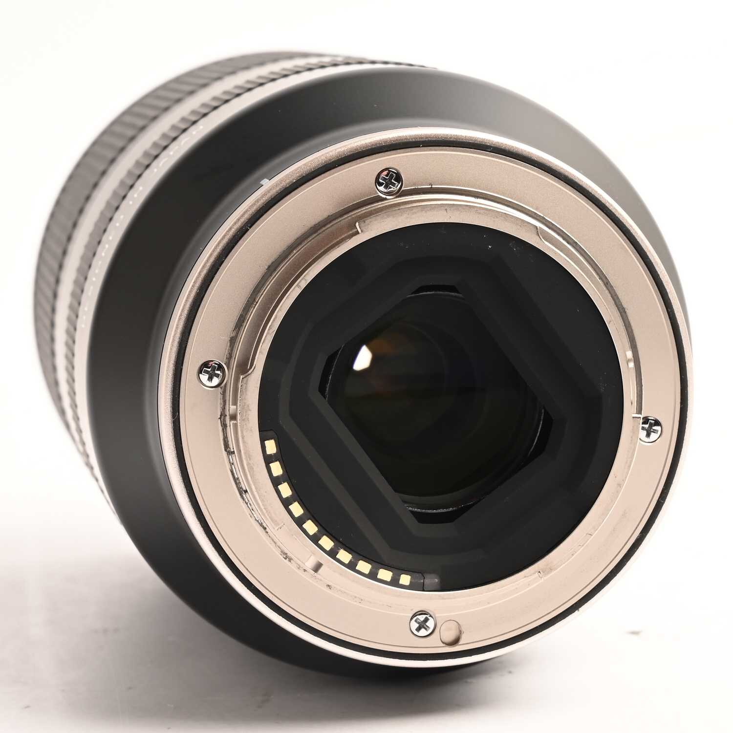 Tamron 18-300mm F/3.5-6.3 Di III-A VC VXD Sony E-Mount