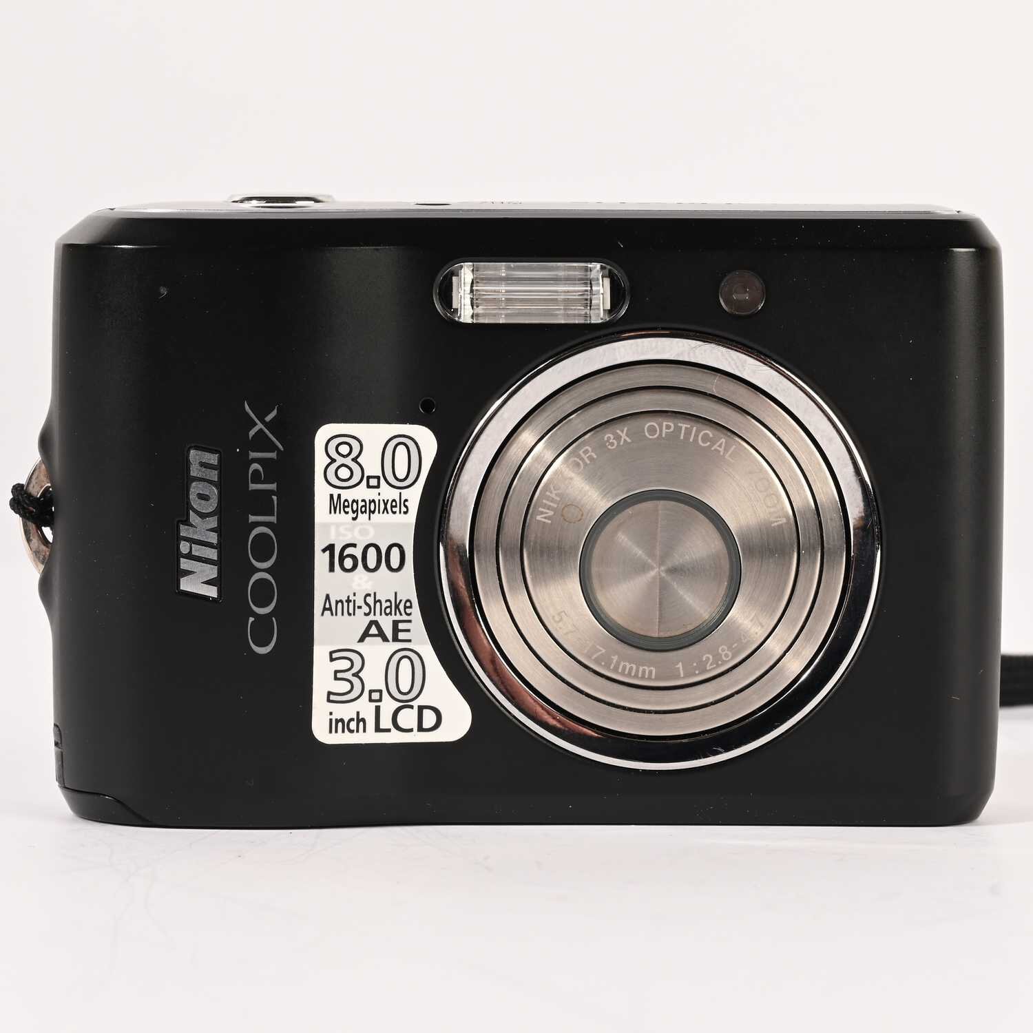 Nikon Coolpix L18 8.0MP Digitalkamera