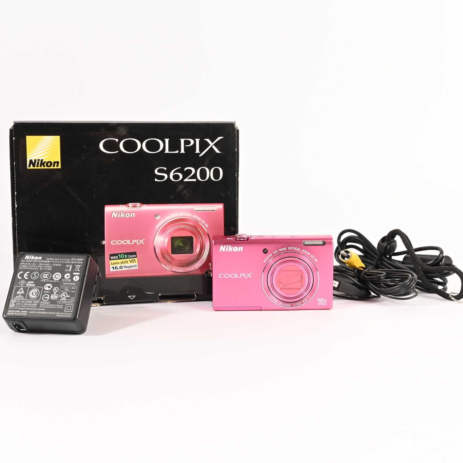 Nikon COOLPIX S6200 Rot 16.0 MP 10x Optical Zoom Digitalkamera