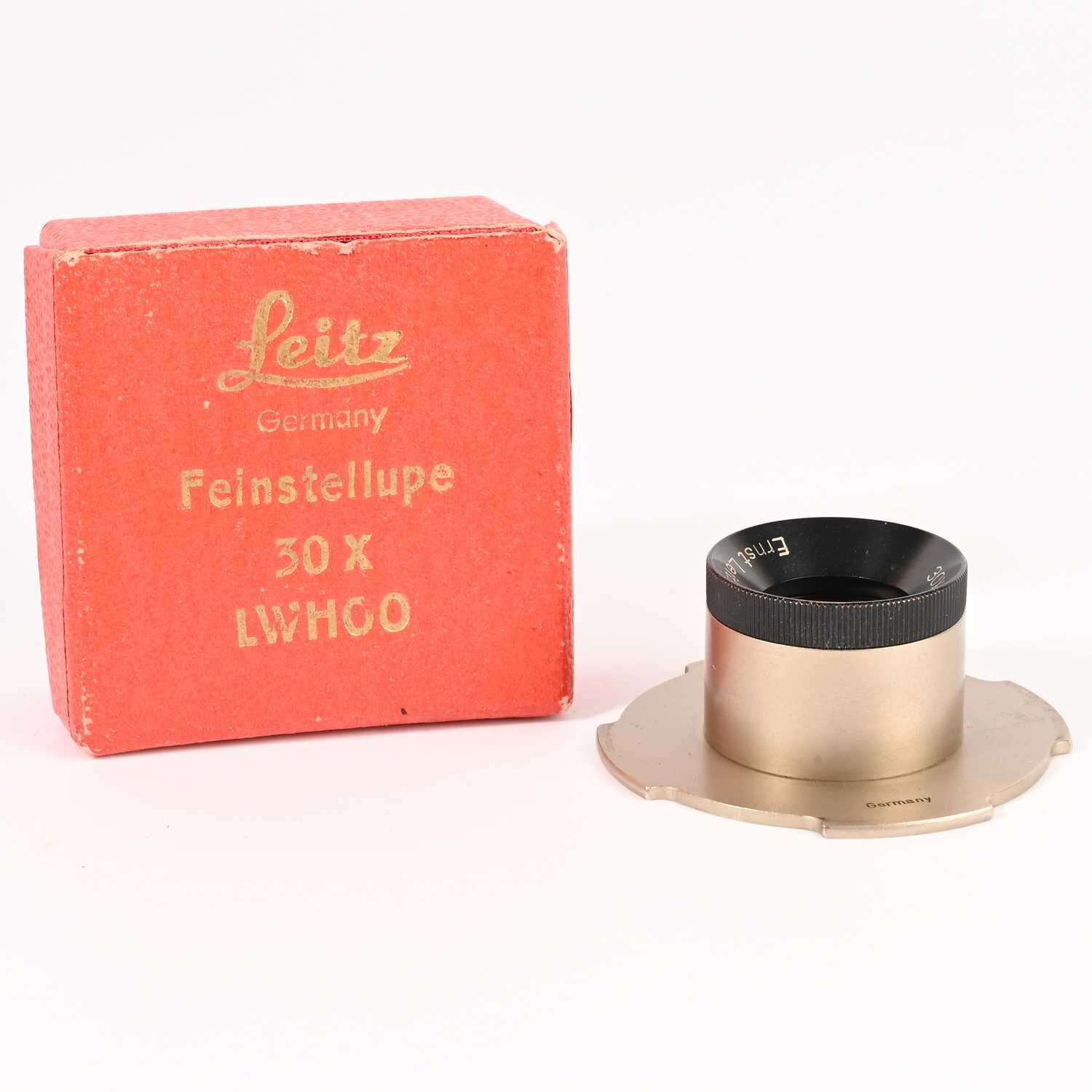 Leitz Wetzlar Lwhoo Focusing stage magnifier finder 30x