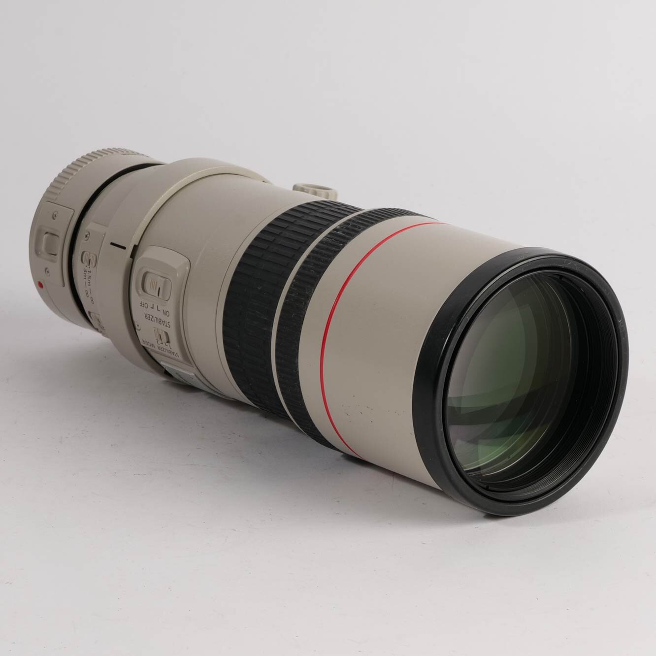 Canon EF 300mm f/4.0 L IS USM