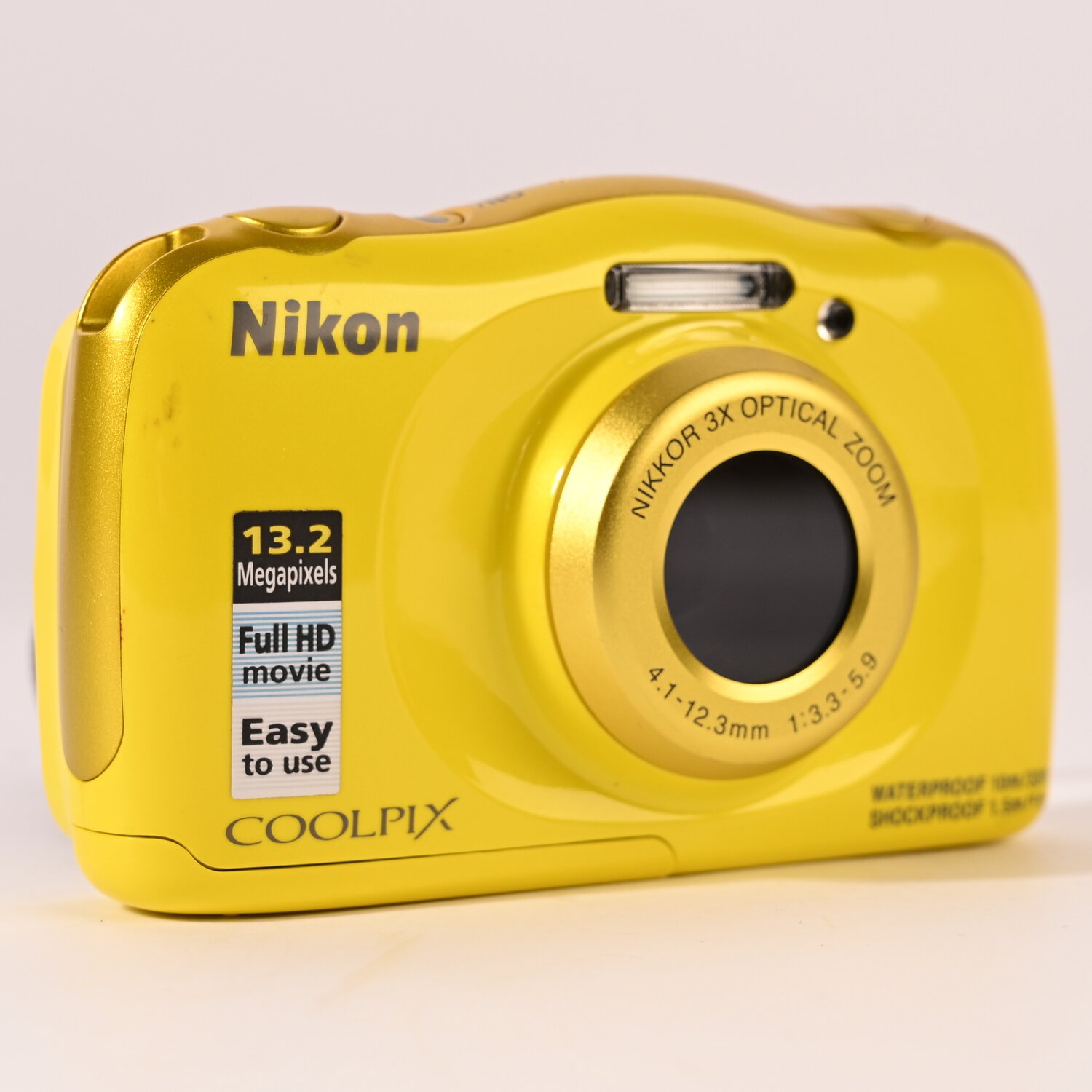 Nikon Coolpix S33