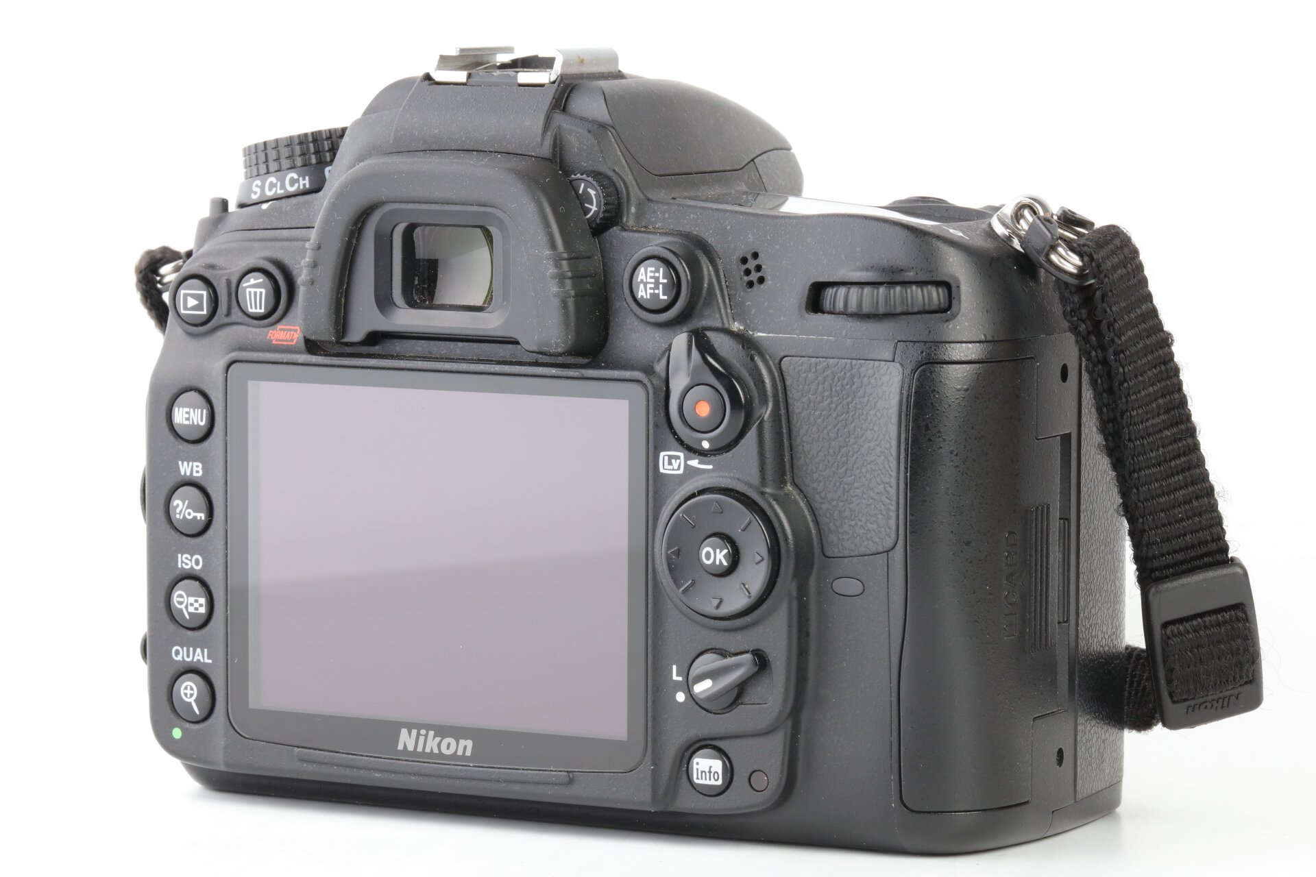 Nikon D7000 Gehäuse 12700 Auslösungen