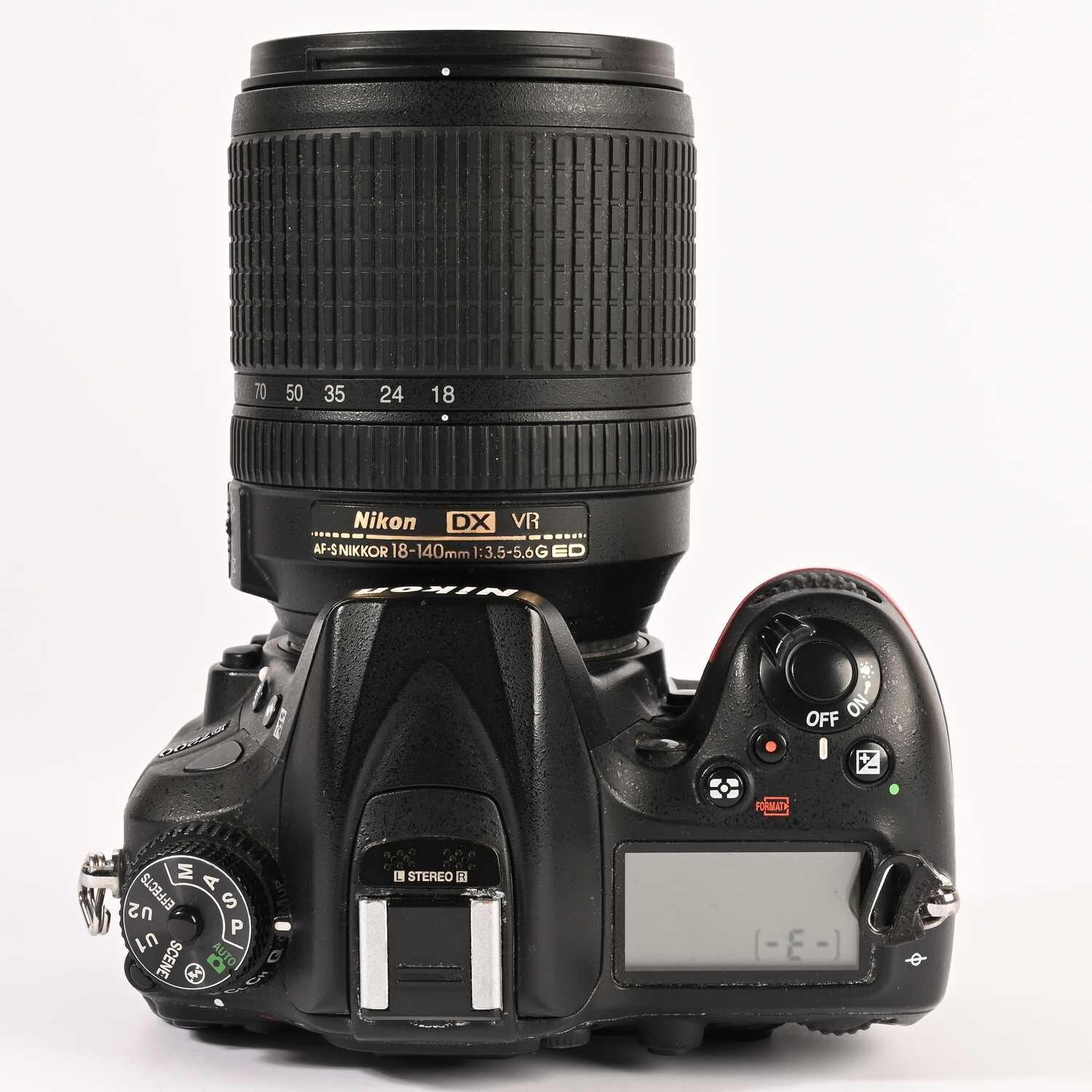 Nikon D7200 mit 3,5-5,6 /18-140mm VR DX digitale SLR