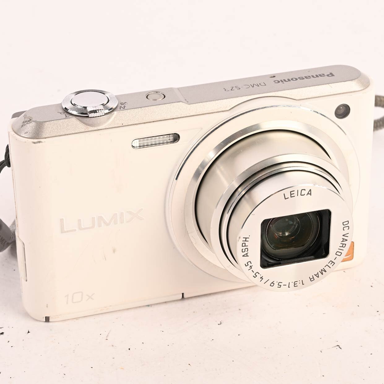 Panasonic LUMIX DMC-Sz3  Digitalcamera 16,6 MP 10 x optischer Zoom weiss