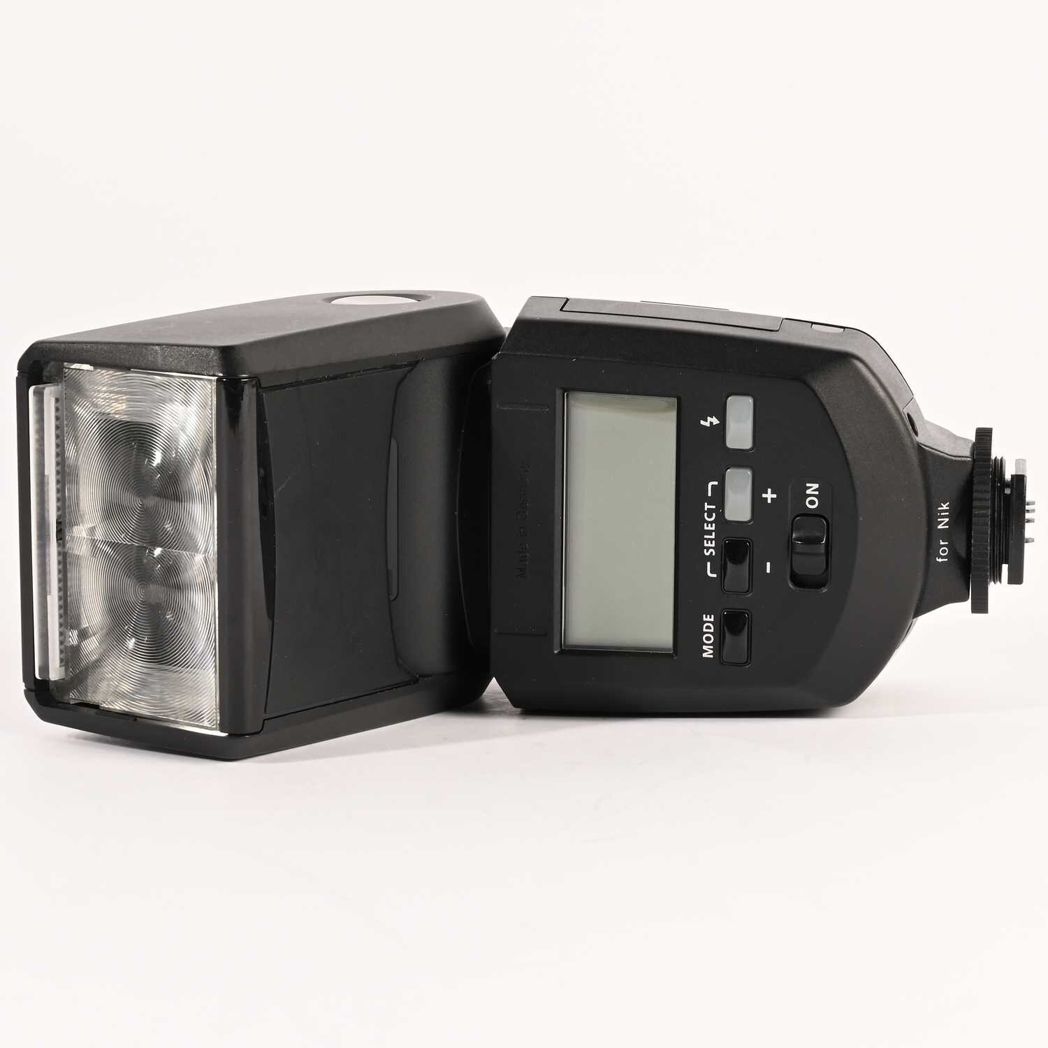 Metz 48 AF-1 Blitz Digital für Nikon