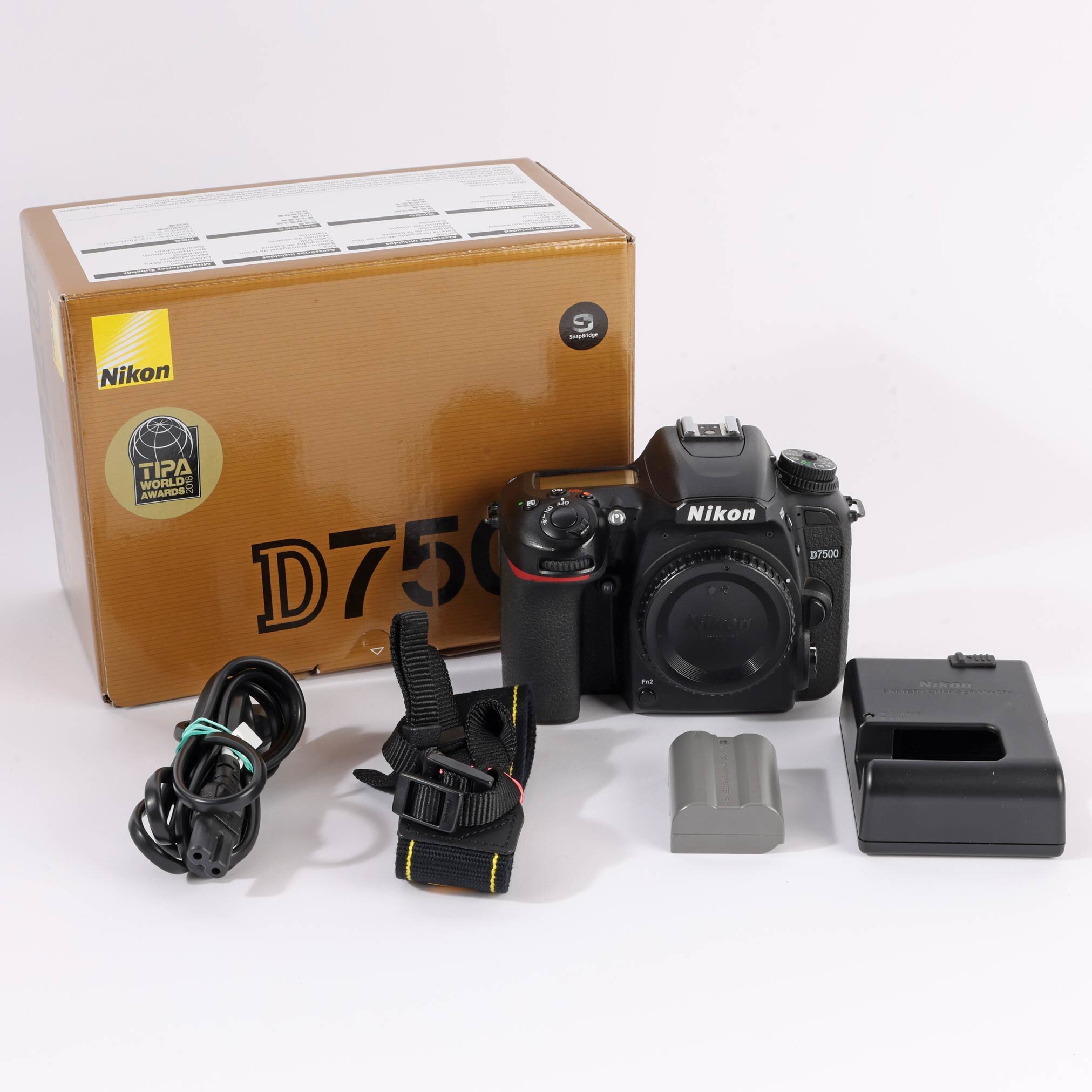 Nikon D7500 20.9 MP Digitalkamera 11000 auslösungen