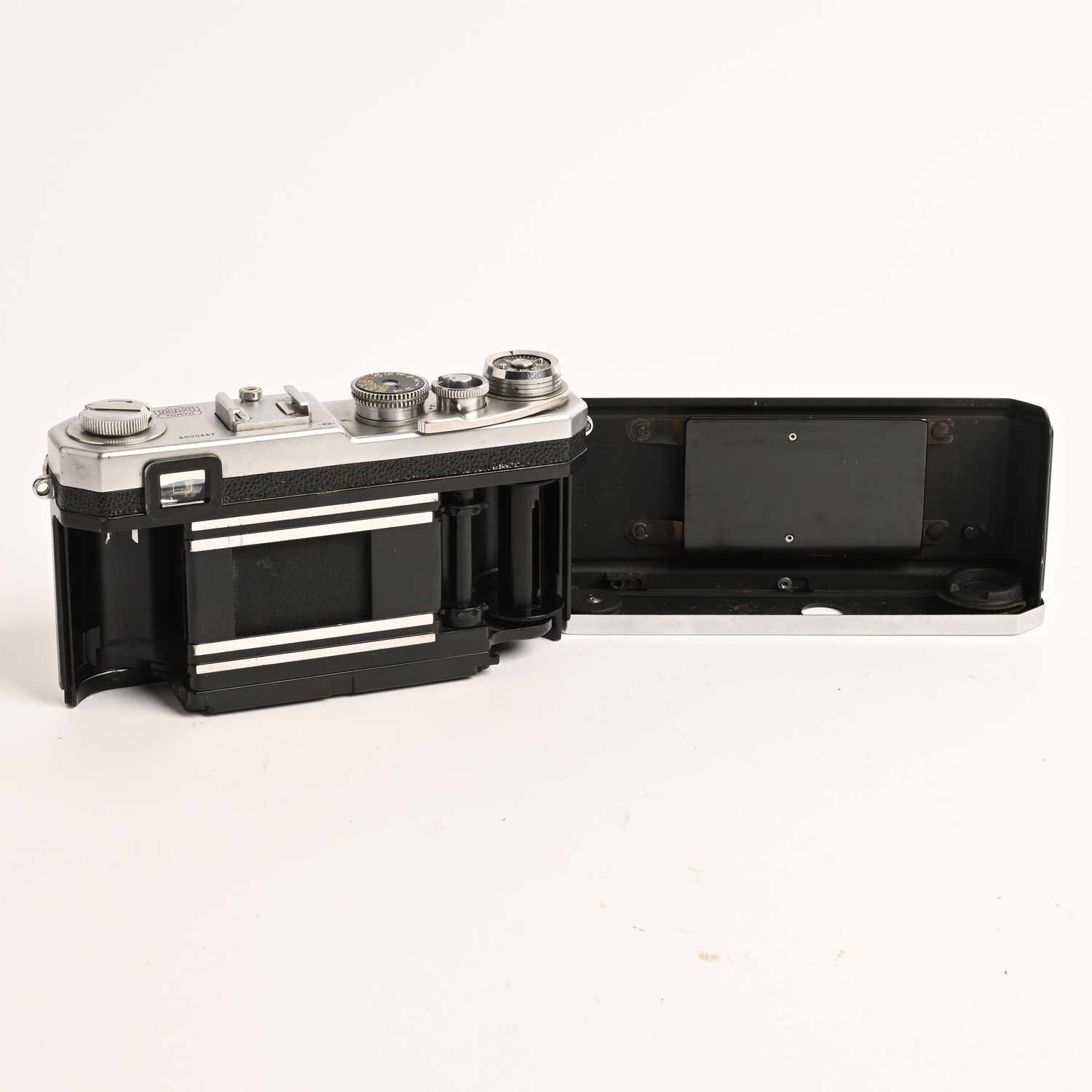 Nikon S4 Analog Messucher Kamera