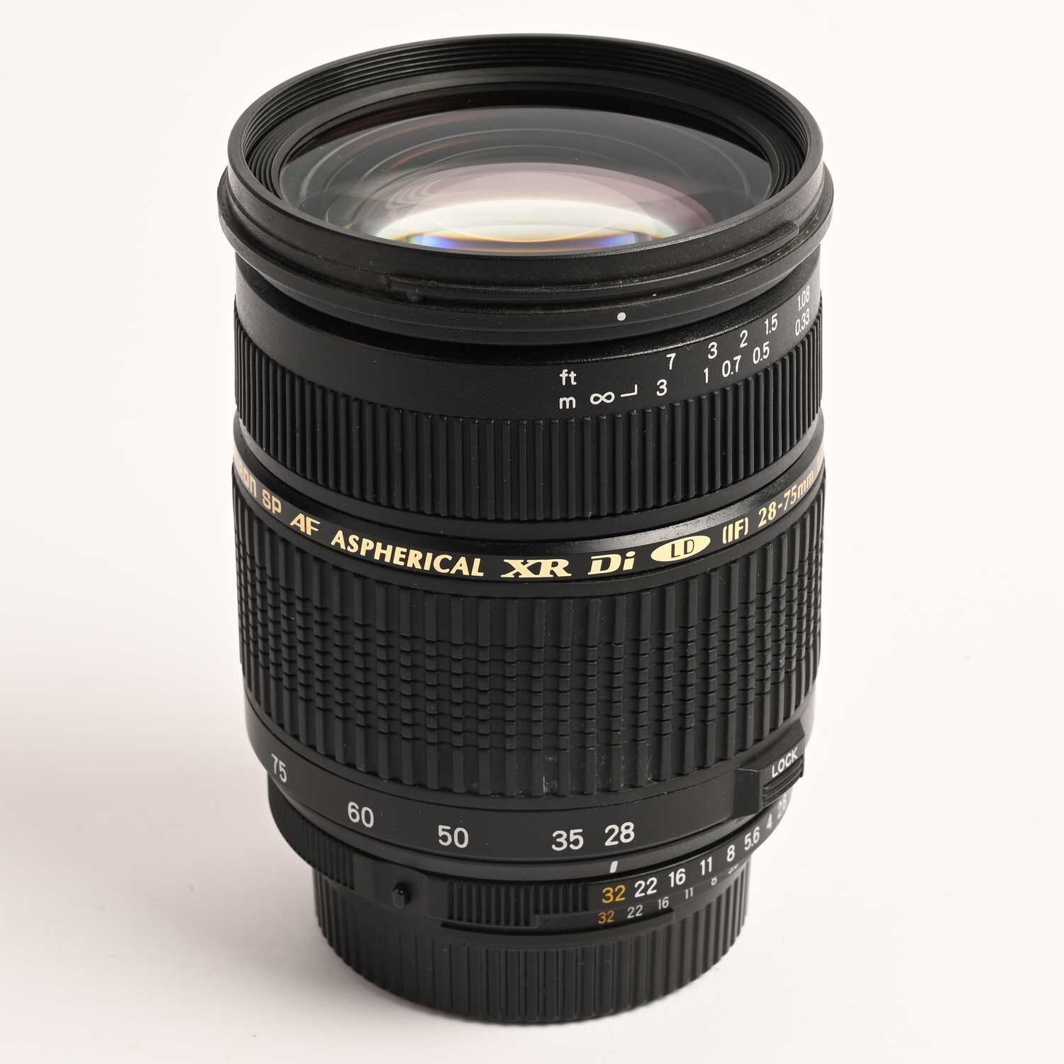 Tamron SP AF 2,8/28–75mm XR Di LD Aspherical IF Macro Nikon F
