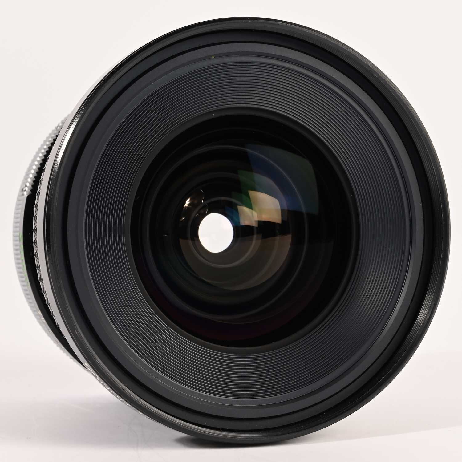 Canon FD 2.8/20mm S.S.C. Lens