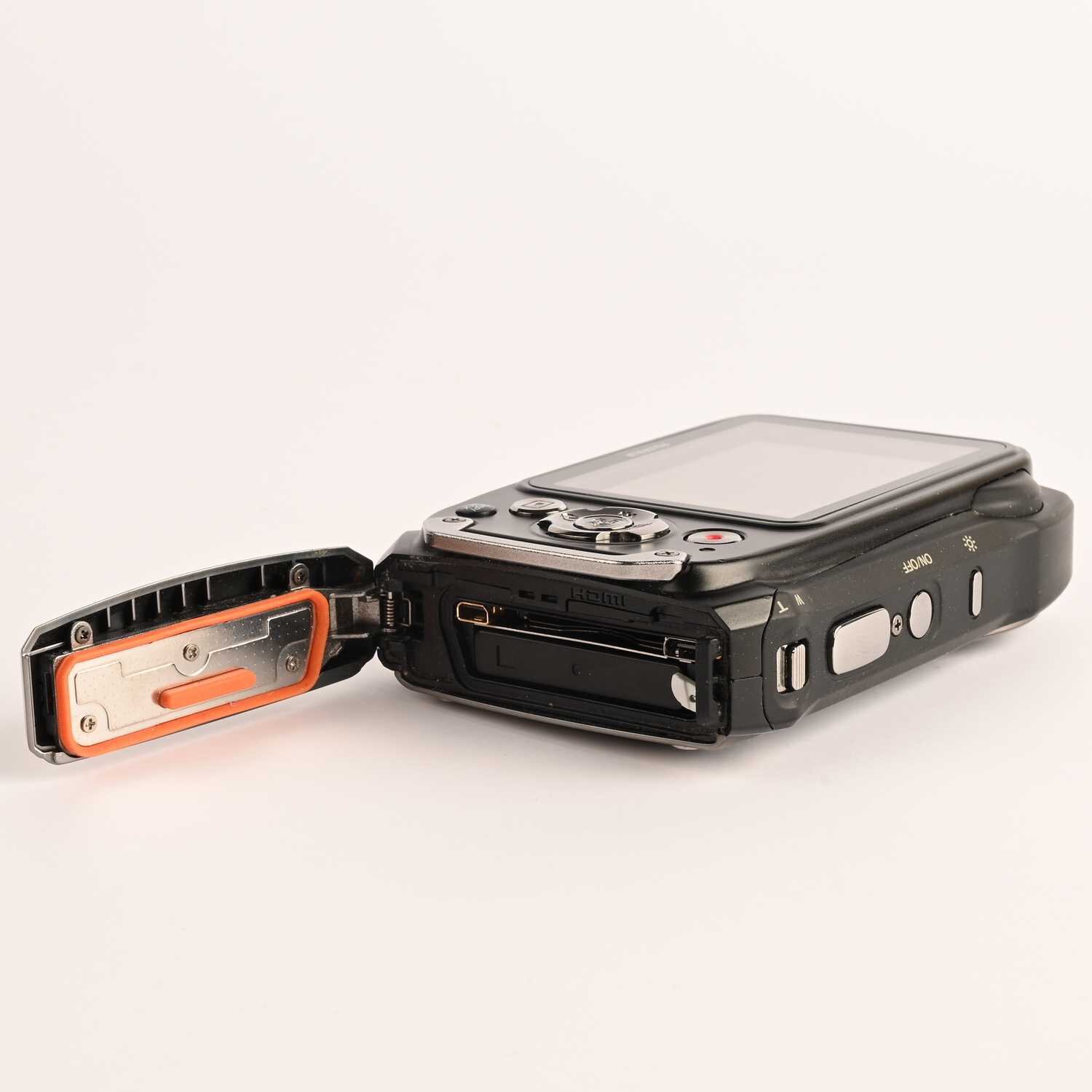 Fujifilm Finepix XP100 Unterwasserkamera 14Mp Full HD Video