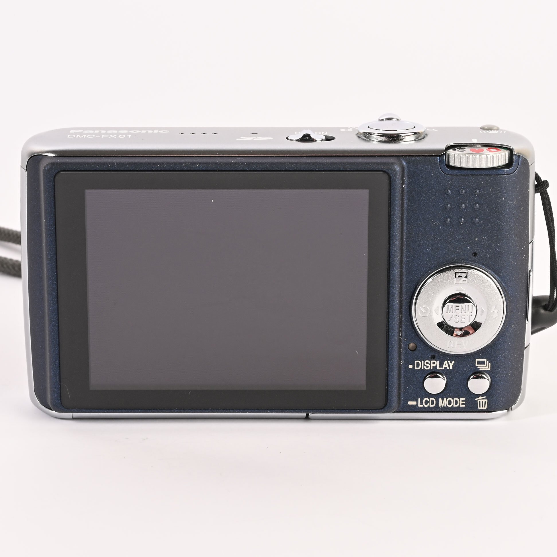 Panasonic DMC-FX01 4.6-16.8/2,8-5,6