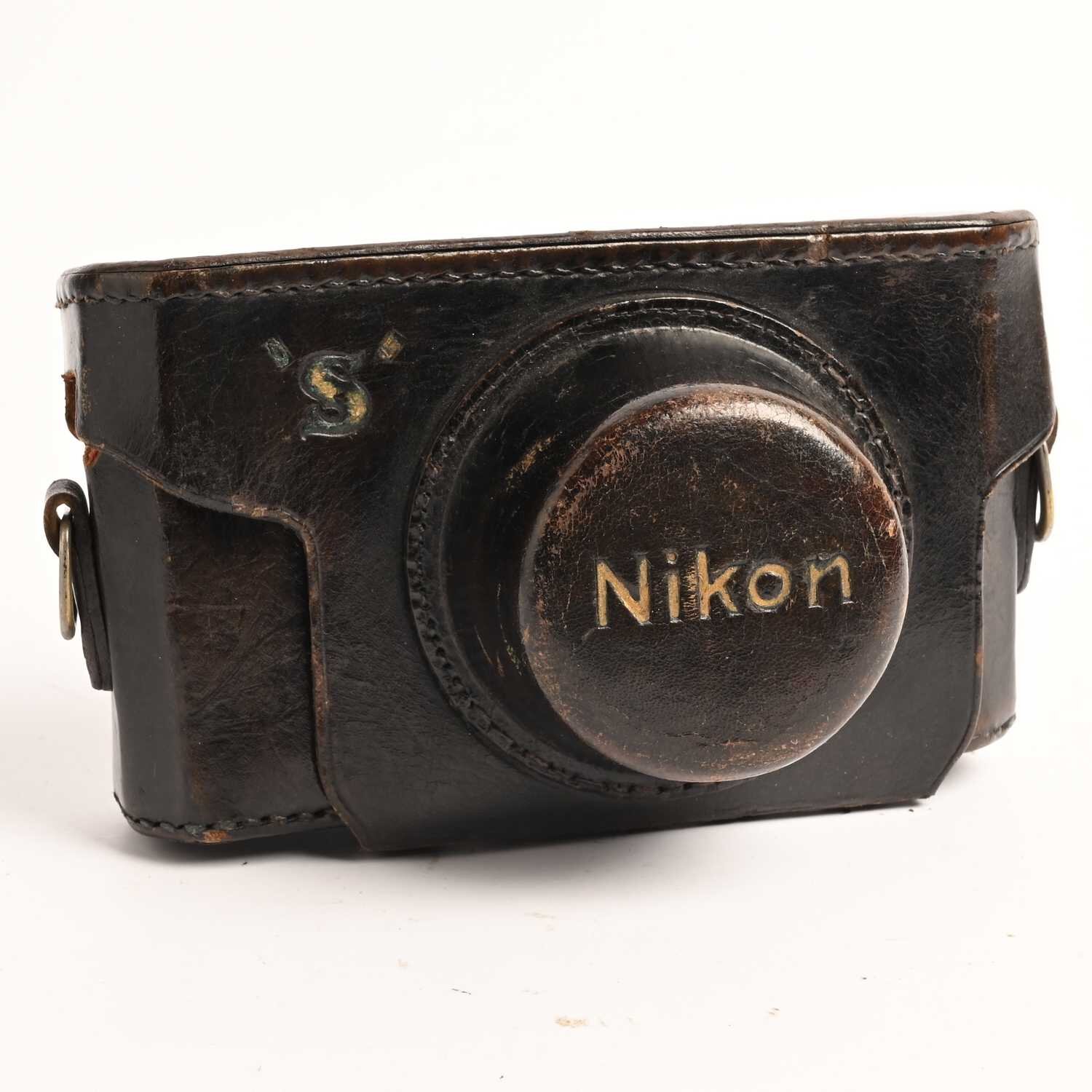 Nikon leather Case Beiretschaftstasche Nikon S3 /SP