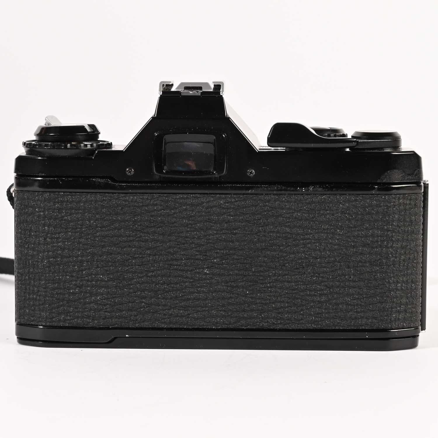 Pentax MV analog film SLR Kamera SMC Pentax-M 1:2 50mm black