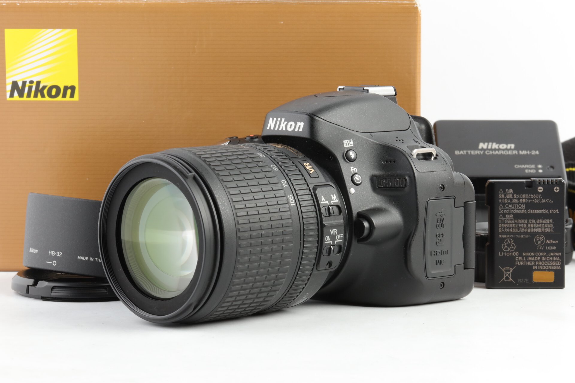 Nikon D5100 AF-S  DX Nikkor 18-105mm 3,5-5,6 G ED
