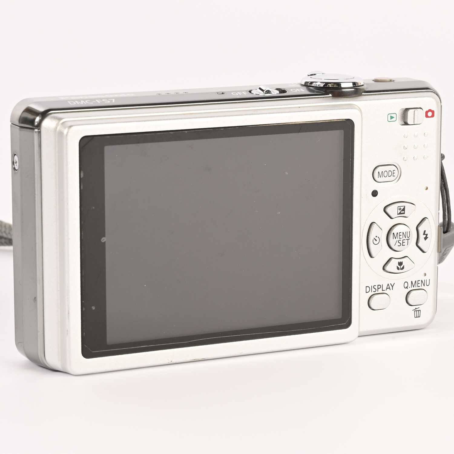 Panasonic Lumix DMC-FS7 Digitalkamera 10MP Schwarz Leica 5,5-22/2,8-5,9 ASPH.