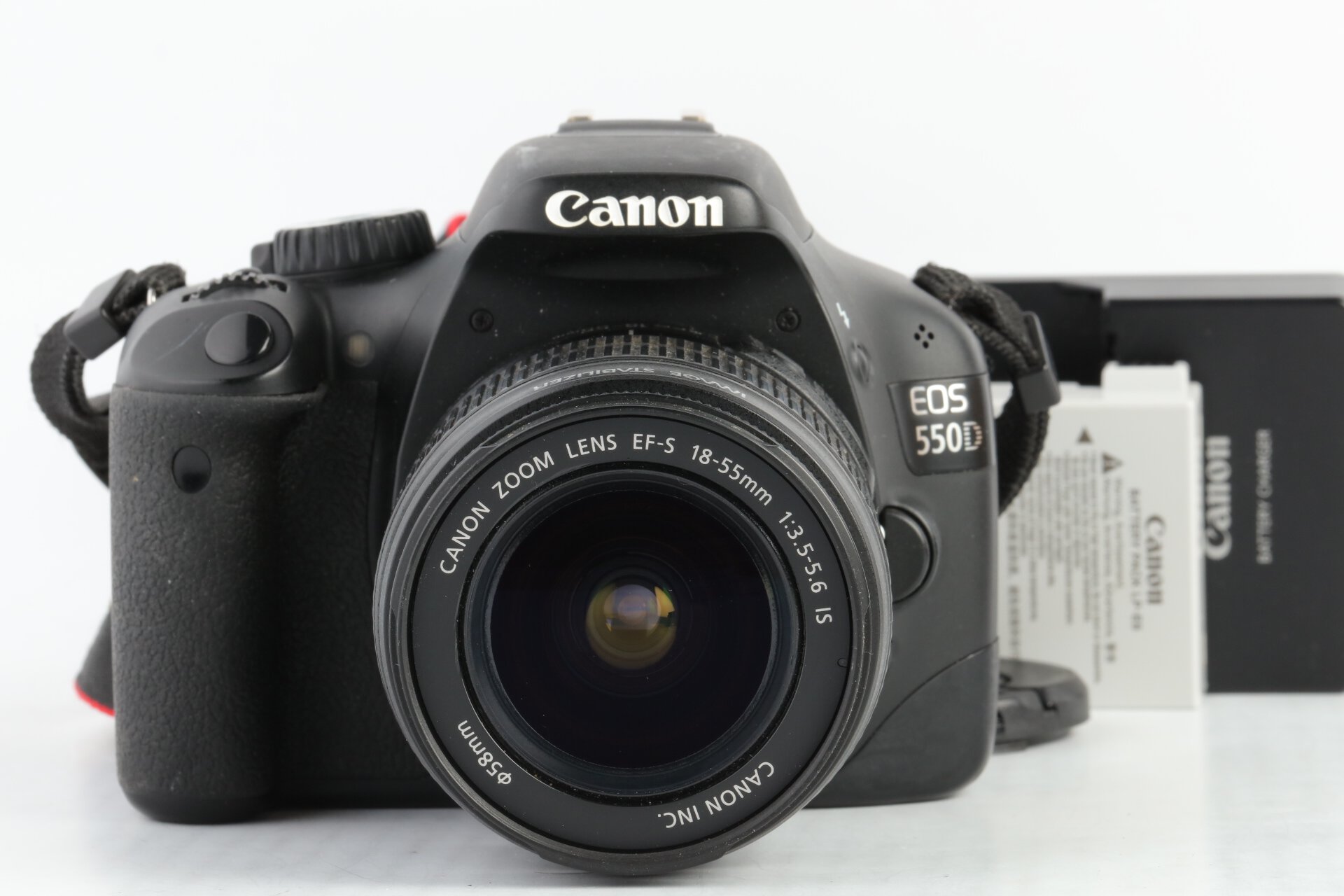 Canon EOS 550D Gehäuse mit EF-S 18-55mm 3,5-5,6 IS ca. 17800 Auslösungen