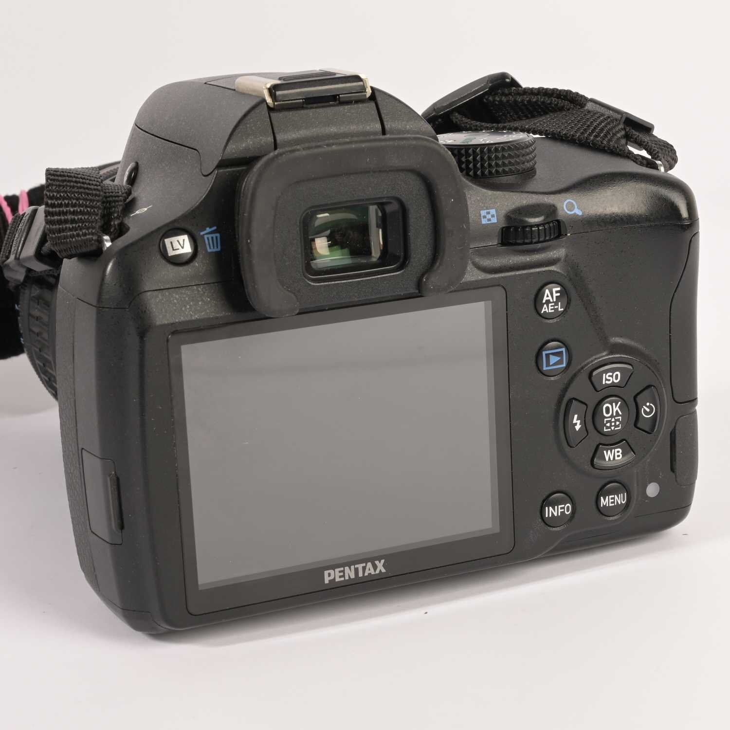 Pentax K-50 Pentax 3,5-5,6/18-55mm DA AL