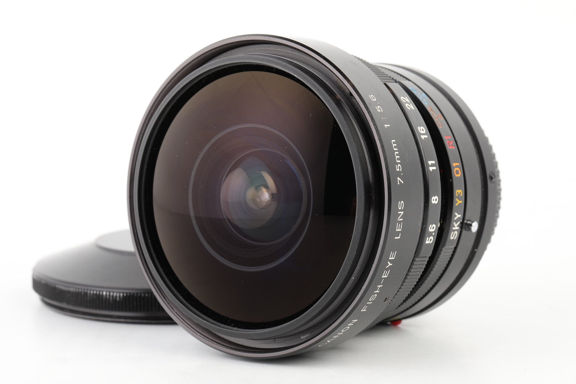 Canon FD 7,5mm 5,6 Fish-Eye Lens