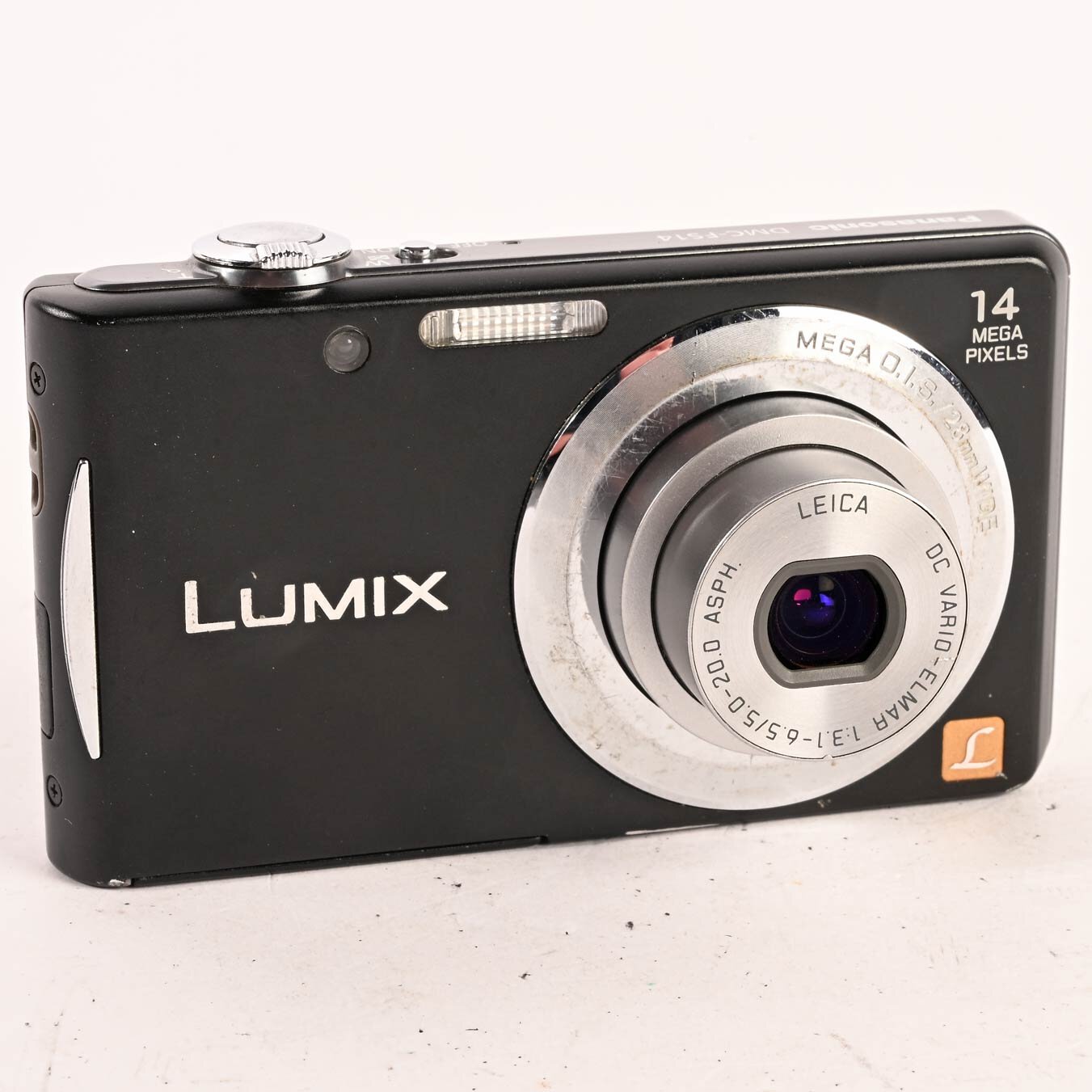 Panasonic Lumix DMC-FS14 14-MP Digitalkamera schwarz