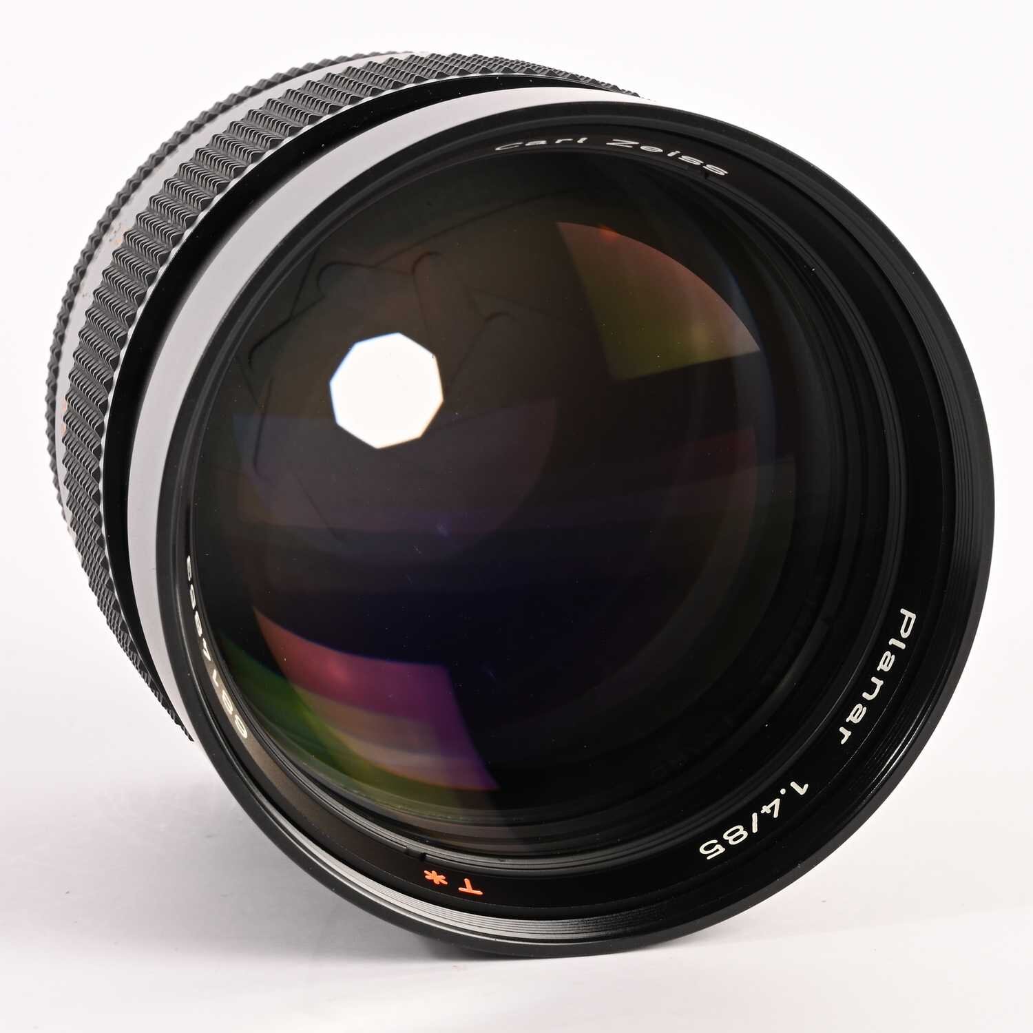 Carl Zeiss Planar 1,4/85 T* Germany