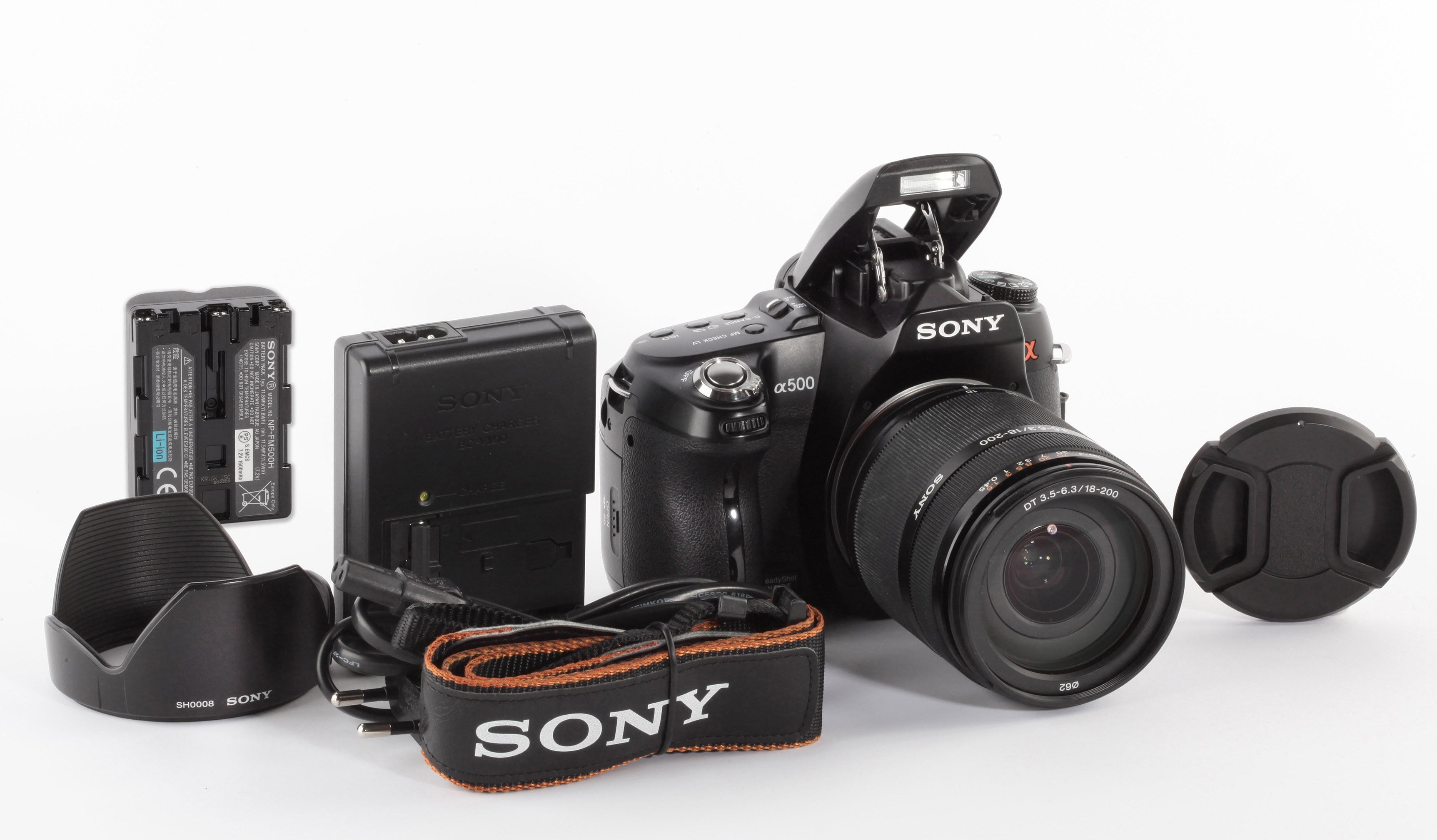 Sony Alpha a500 + Sony 18-200mm