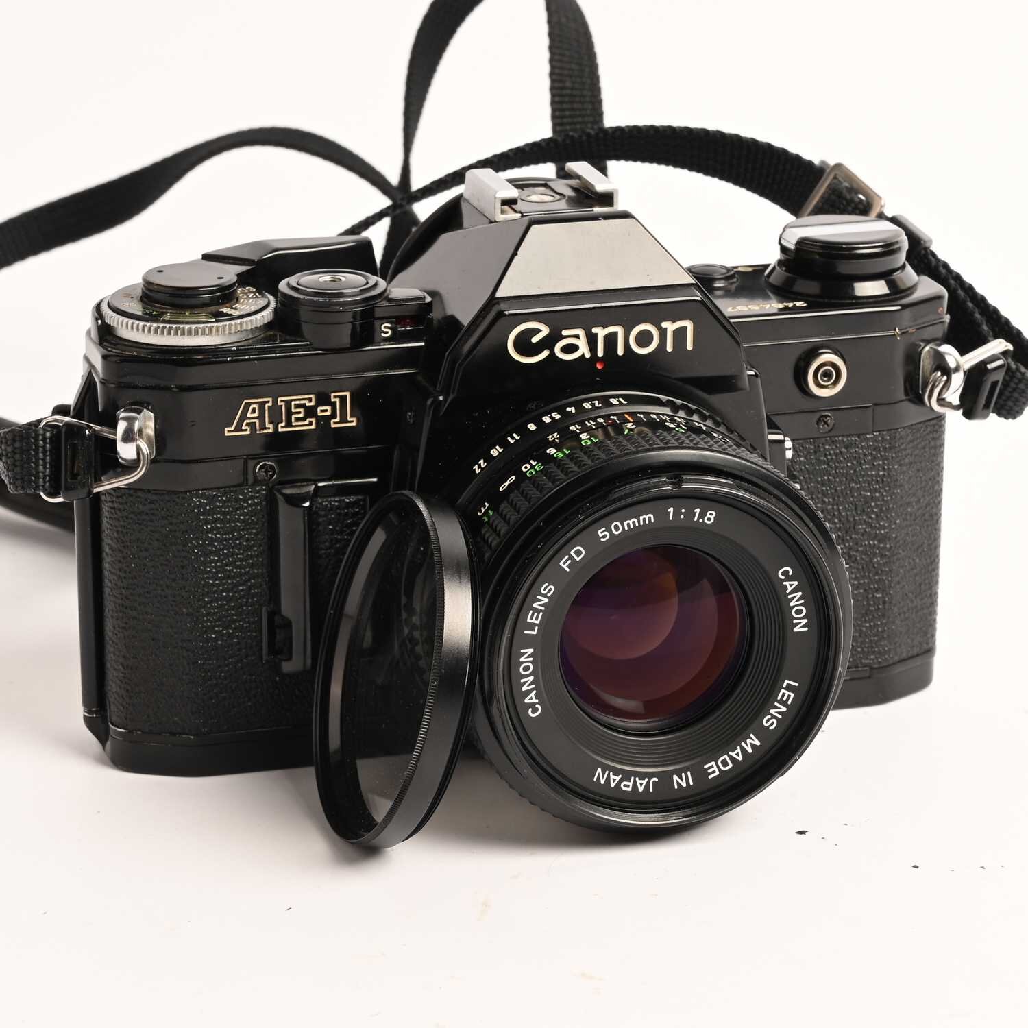 Canon AE-1 black Lens FD 50/1,8 SLR Kamera 35mm Film