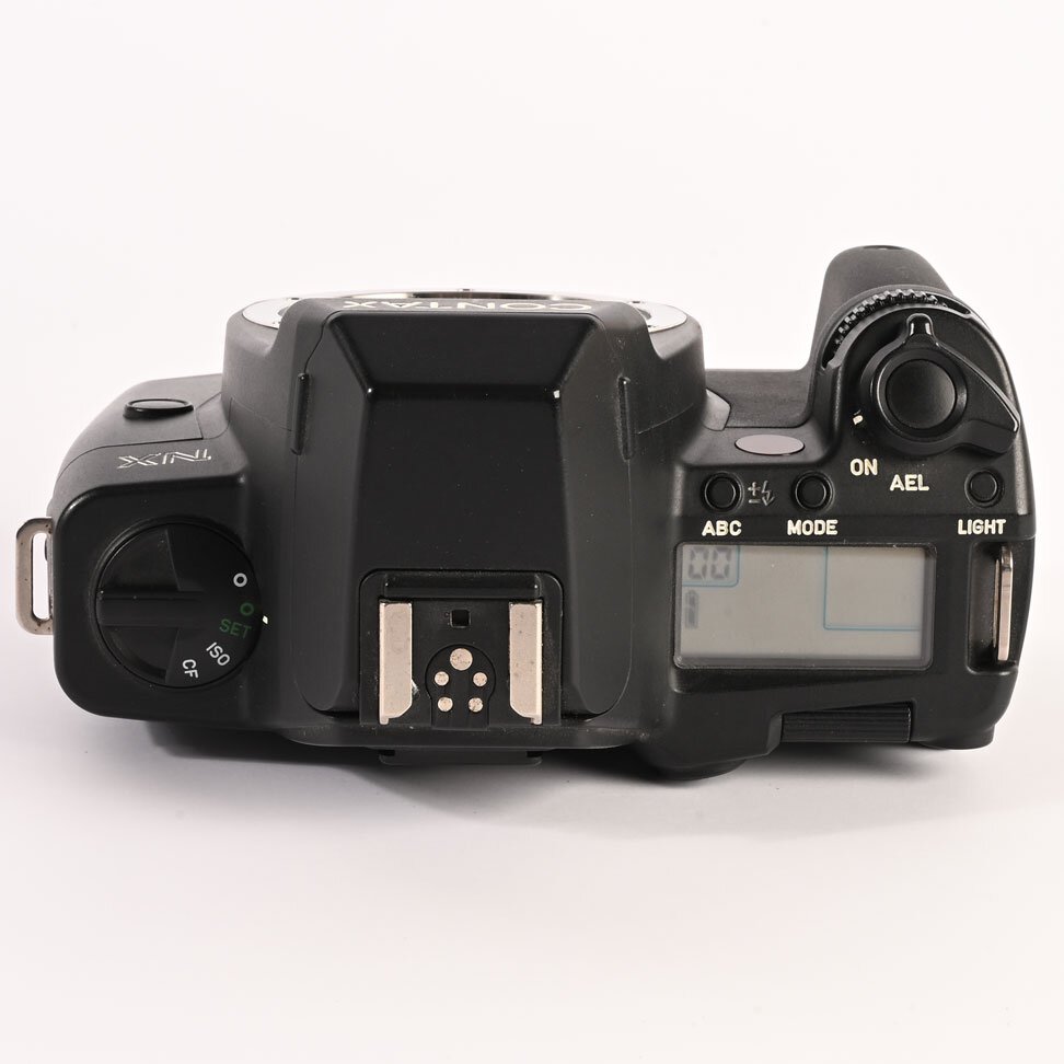 CONTAX NX AF MF CARL ZEISS Vario -Sonnar T* 28-80mm f/3.5-5.6 Analog 35mm