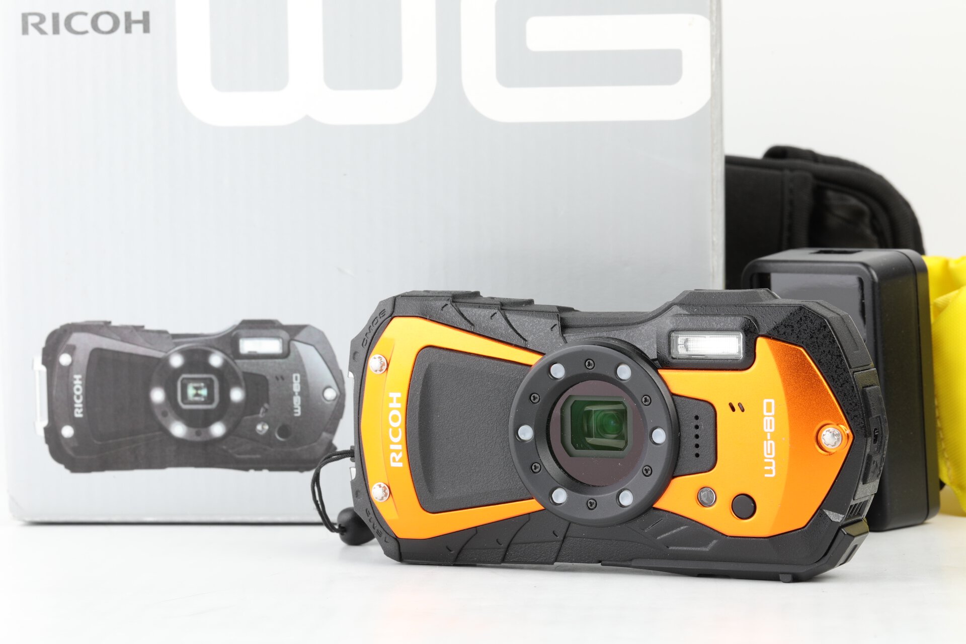 Ricoh WG-80 orange ca. 500 Verschlußauslösungen