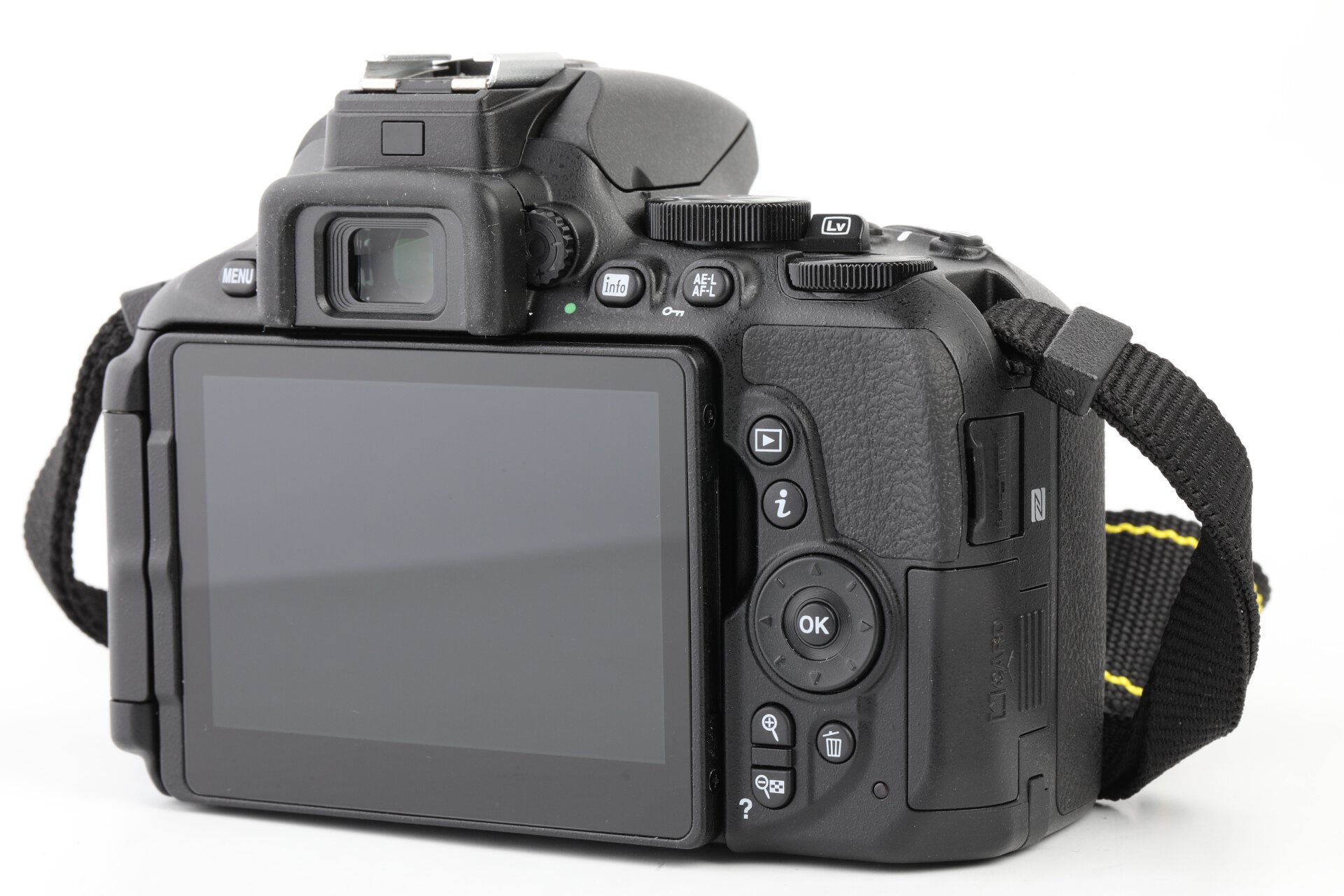 Nikon D5600 + AF-P DX 18-55mm 3,5-5,6G VR Nikkor