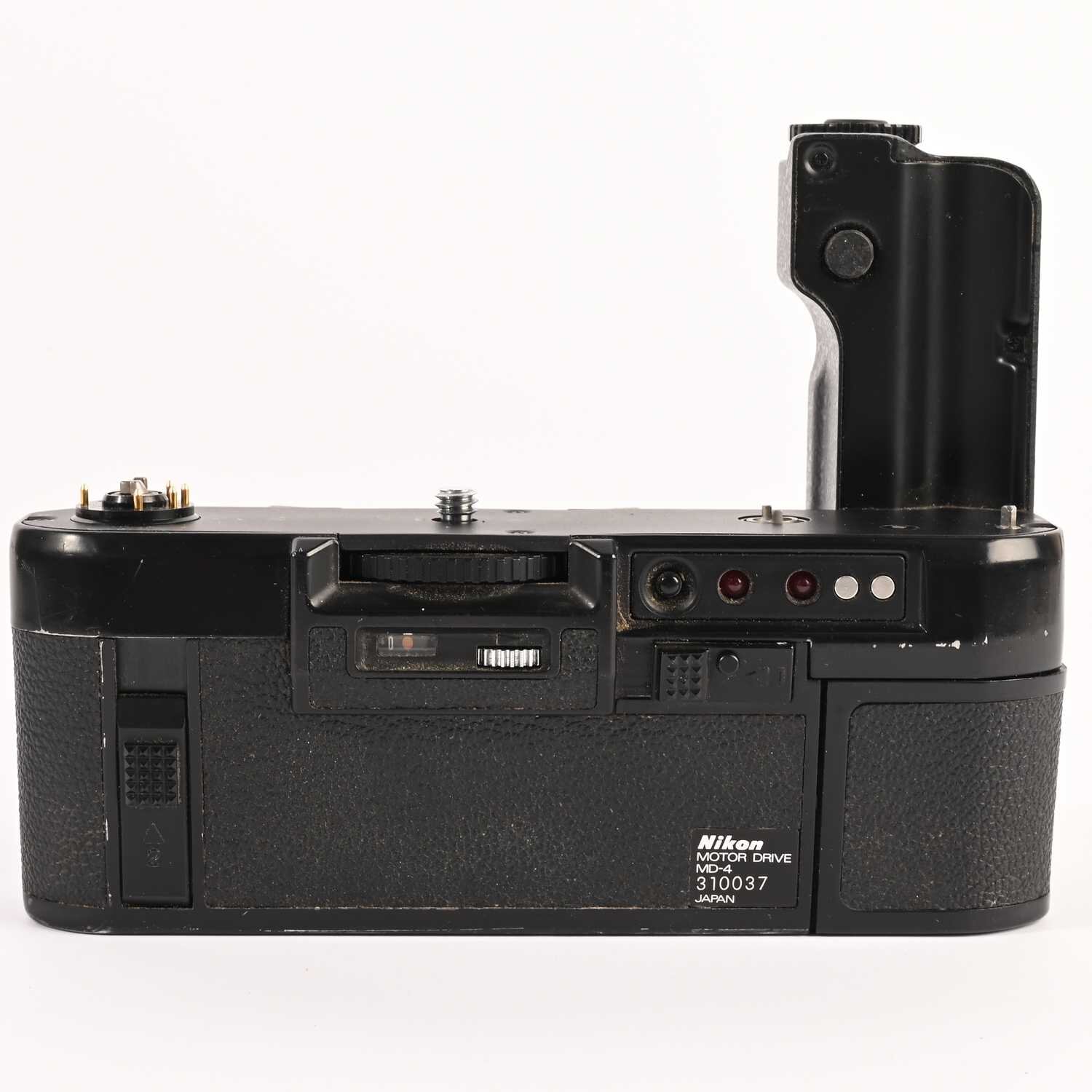 Nikon F3 mit MD-4 analoge SLR Kamera