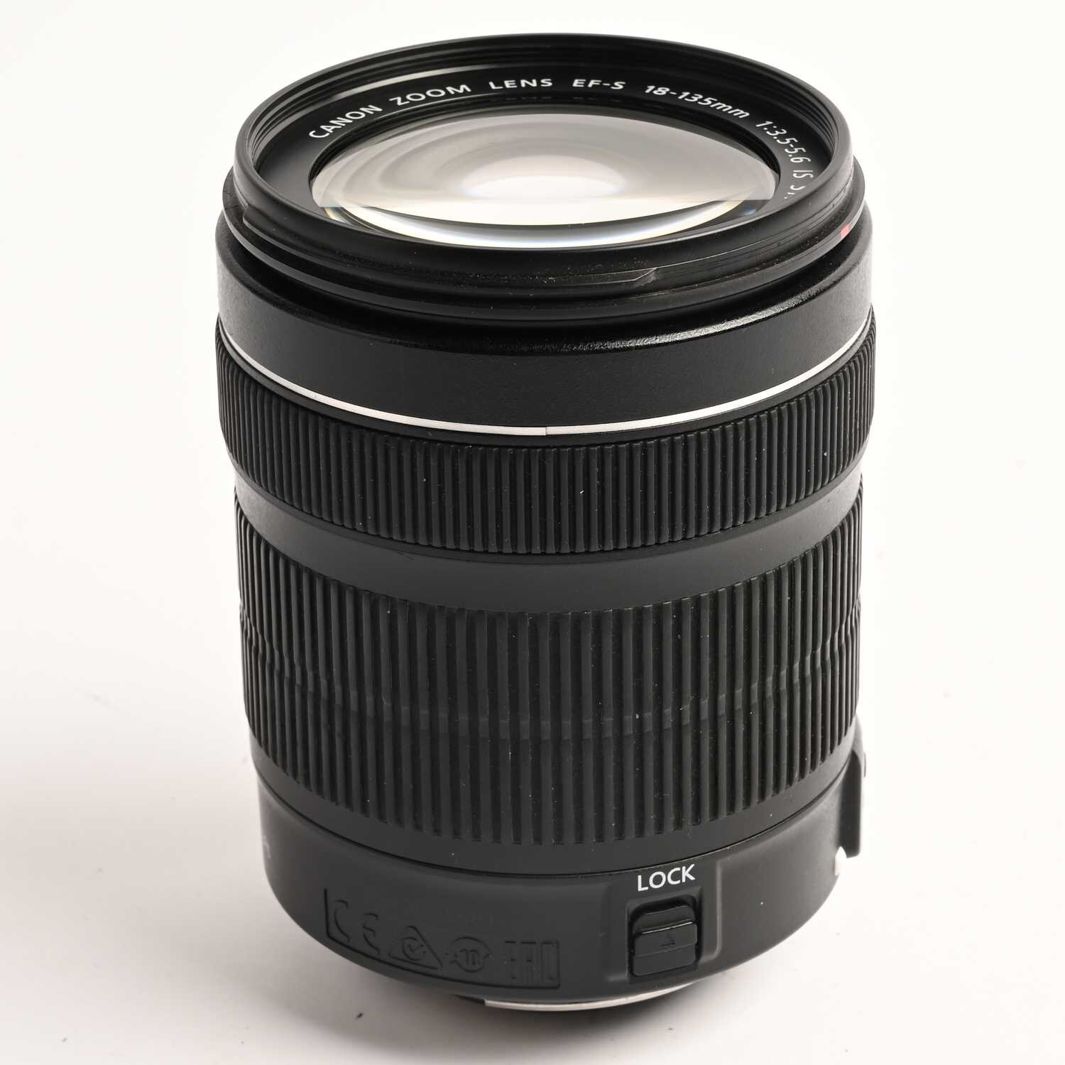Canon Zoom Objektiv Lens EF-S 18-135mm f/3.5-5.6 IS Image Stabilizer