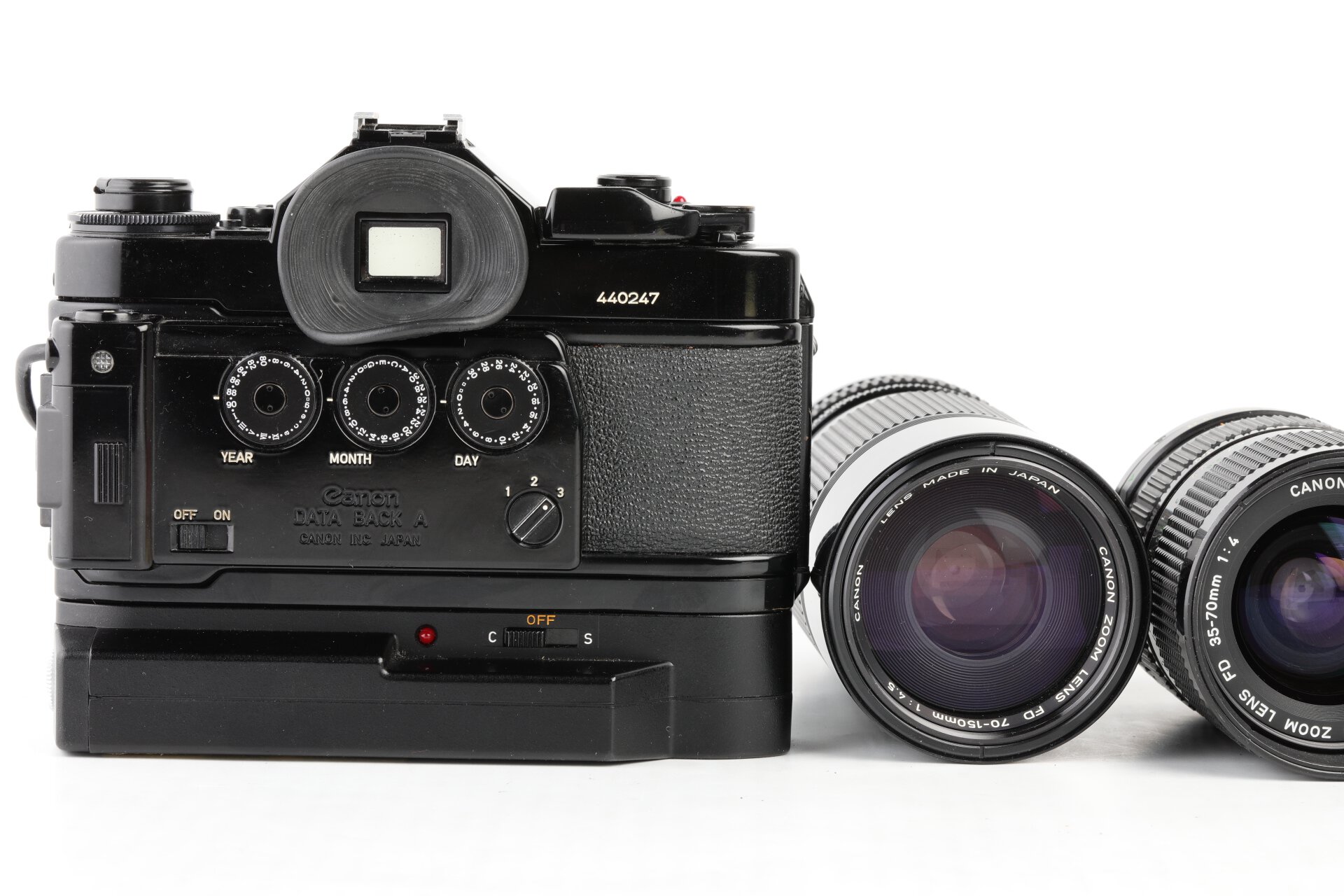 Canon A-1 +Power Winder A2 + FD 28mm f2,8 + FD 35-70 f4  + FD 70-150mm f4,5 + Data Back A