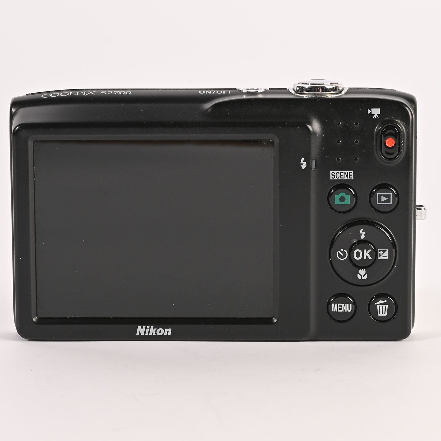 Nikon Coolpix S2700 Digitalkamera 16MP Silber