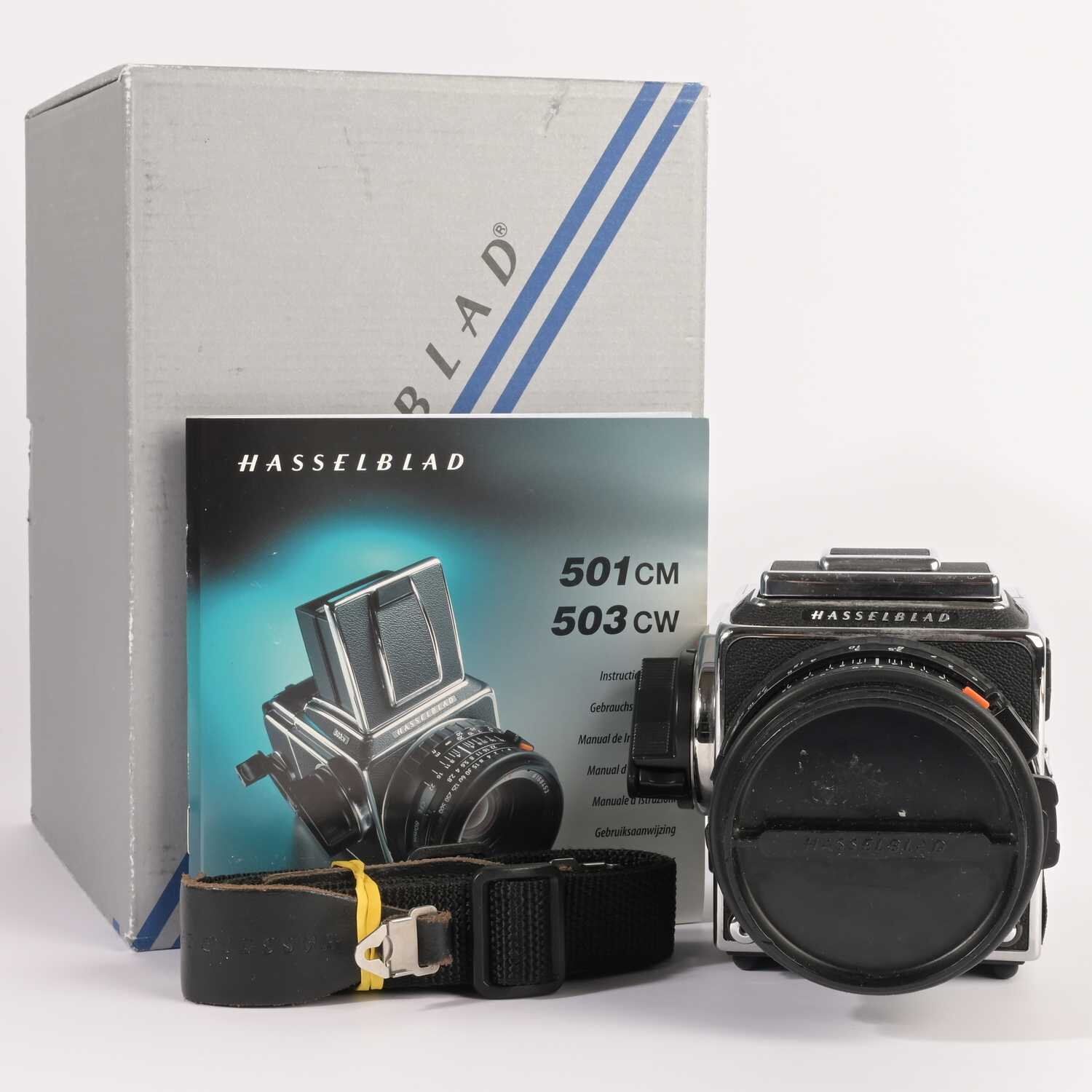 Hasselblad 503CW chrome 3010243 + CFi 2,8/80mm Planar + A12 Magazin