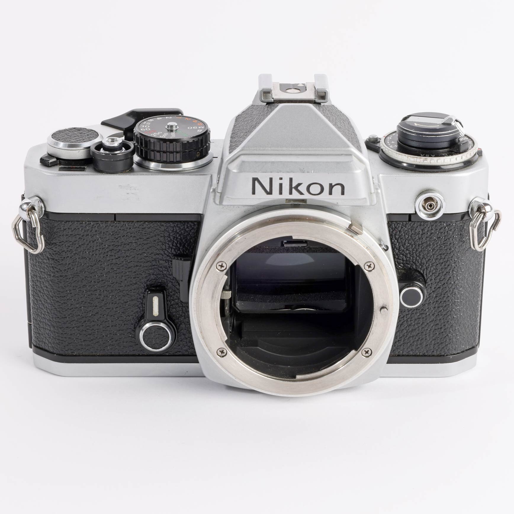 Nikon FE