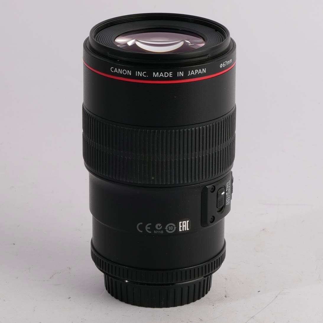 Canon EF 100mm 2.8 L Macro IS USM