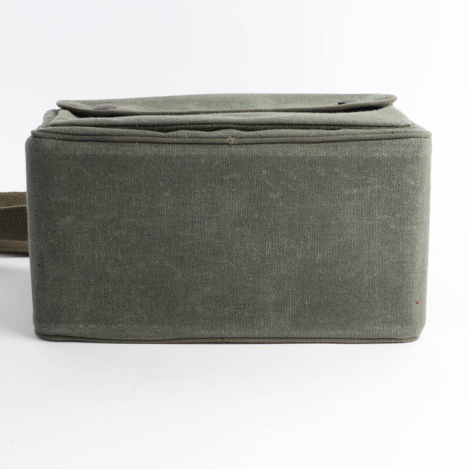 LEITZ LEICA SAFARI CAMERA OLIV CASE