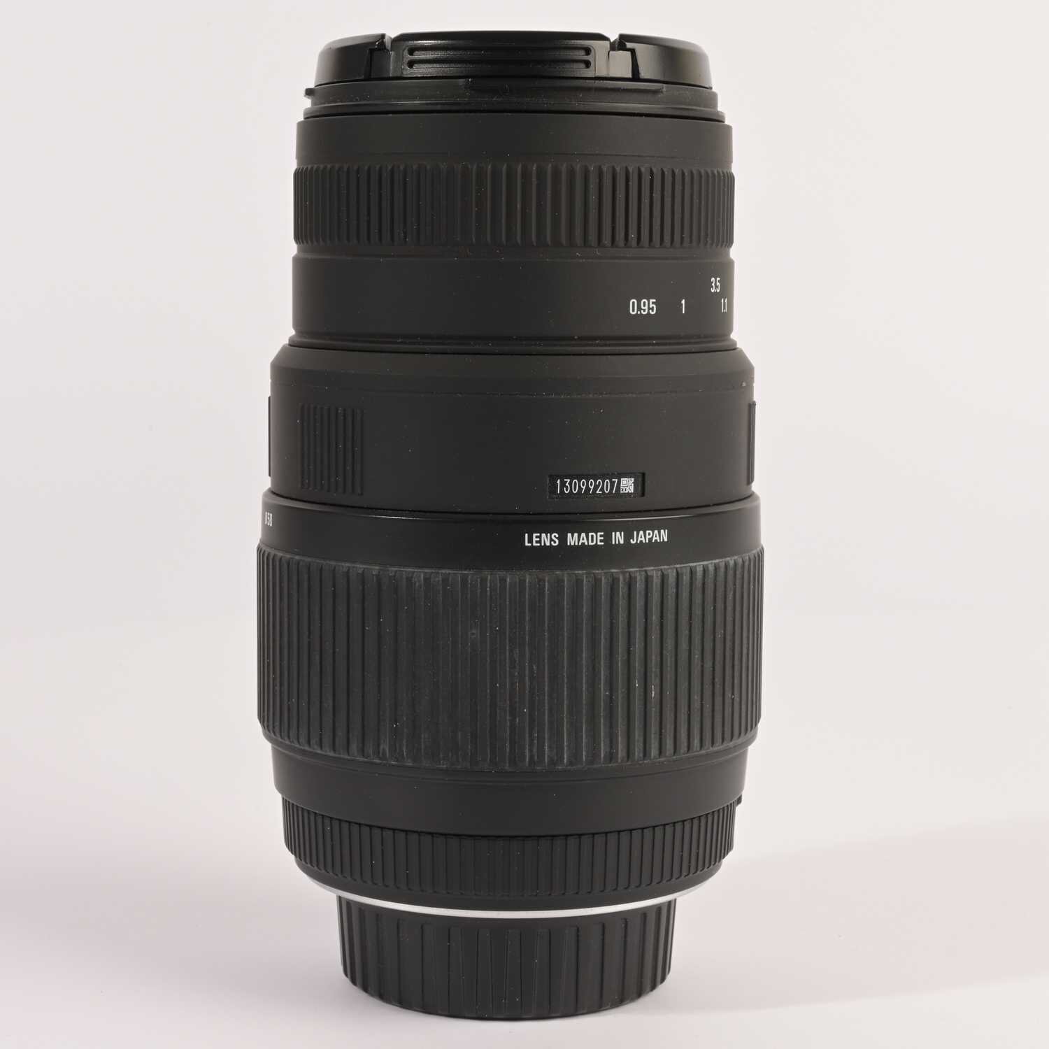 Sigma Objektiv 70-300mm 1:4-5.6 DG macro Nikon F