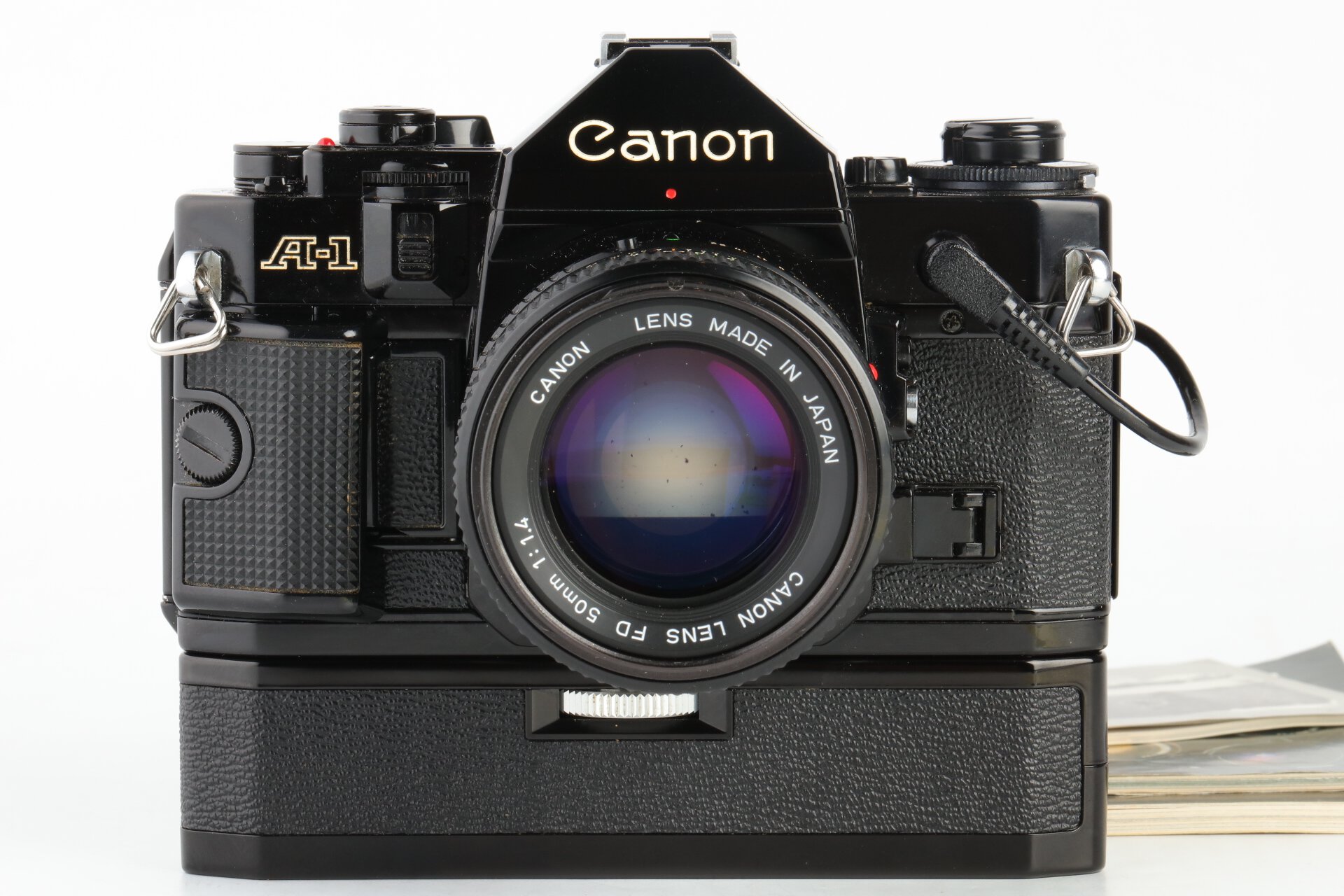 Canon A-1 + FD 50mm 1,4 + Power Winder A + Data Back A
