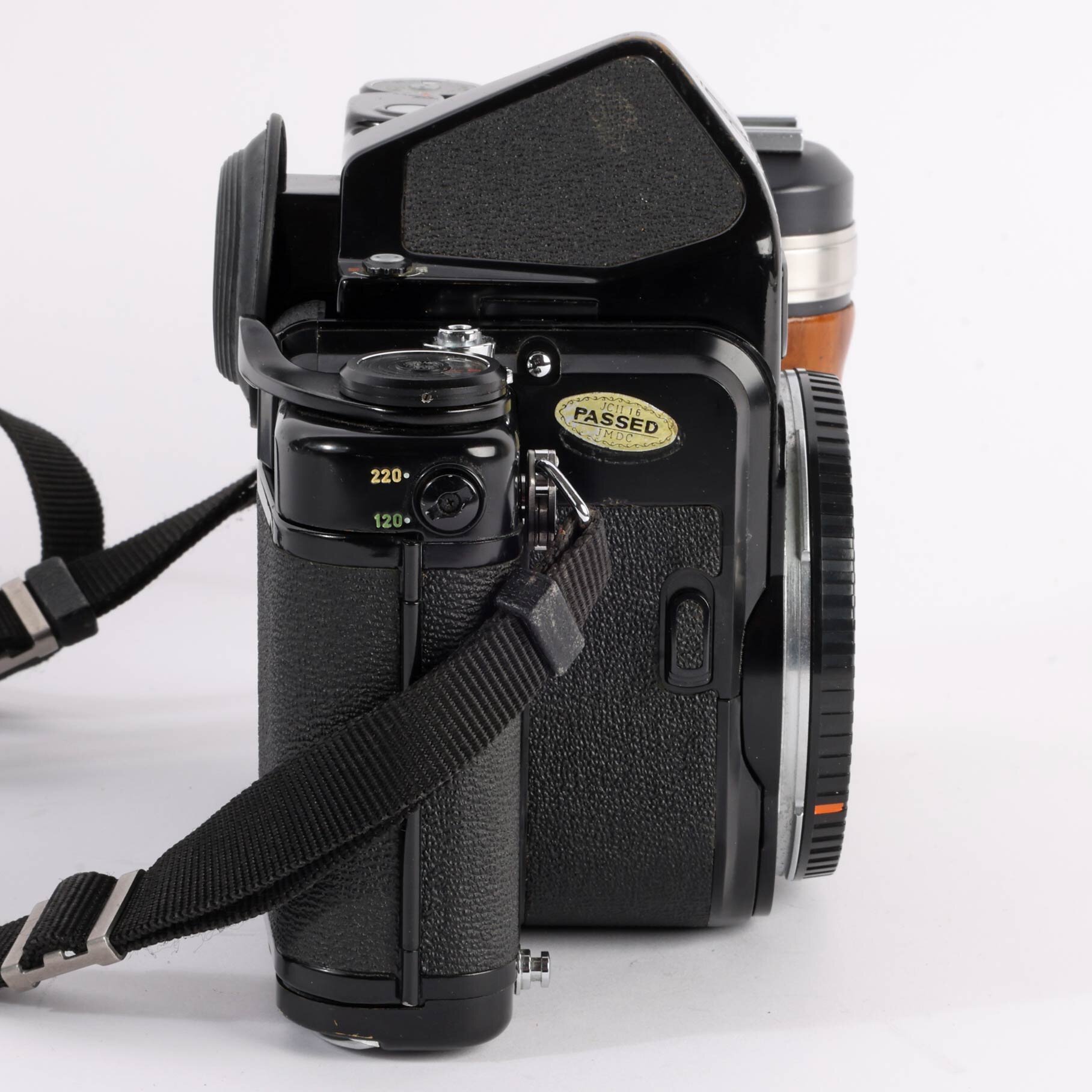 Pentax 6x7 Gehäuse mit TTL Prismensucher + Holzgriff Mittelformatkamera