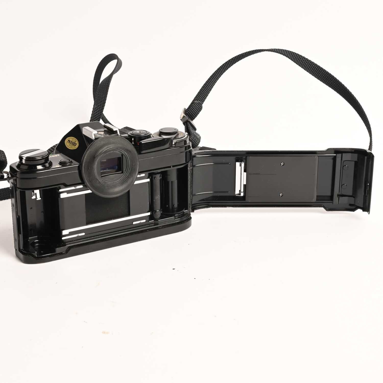 Canon AE-1 black Lens FD 50/1,8 SLR Kamera 35mm Film