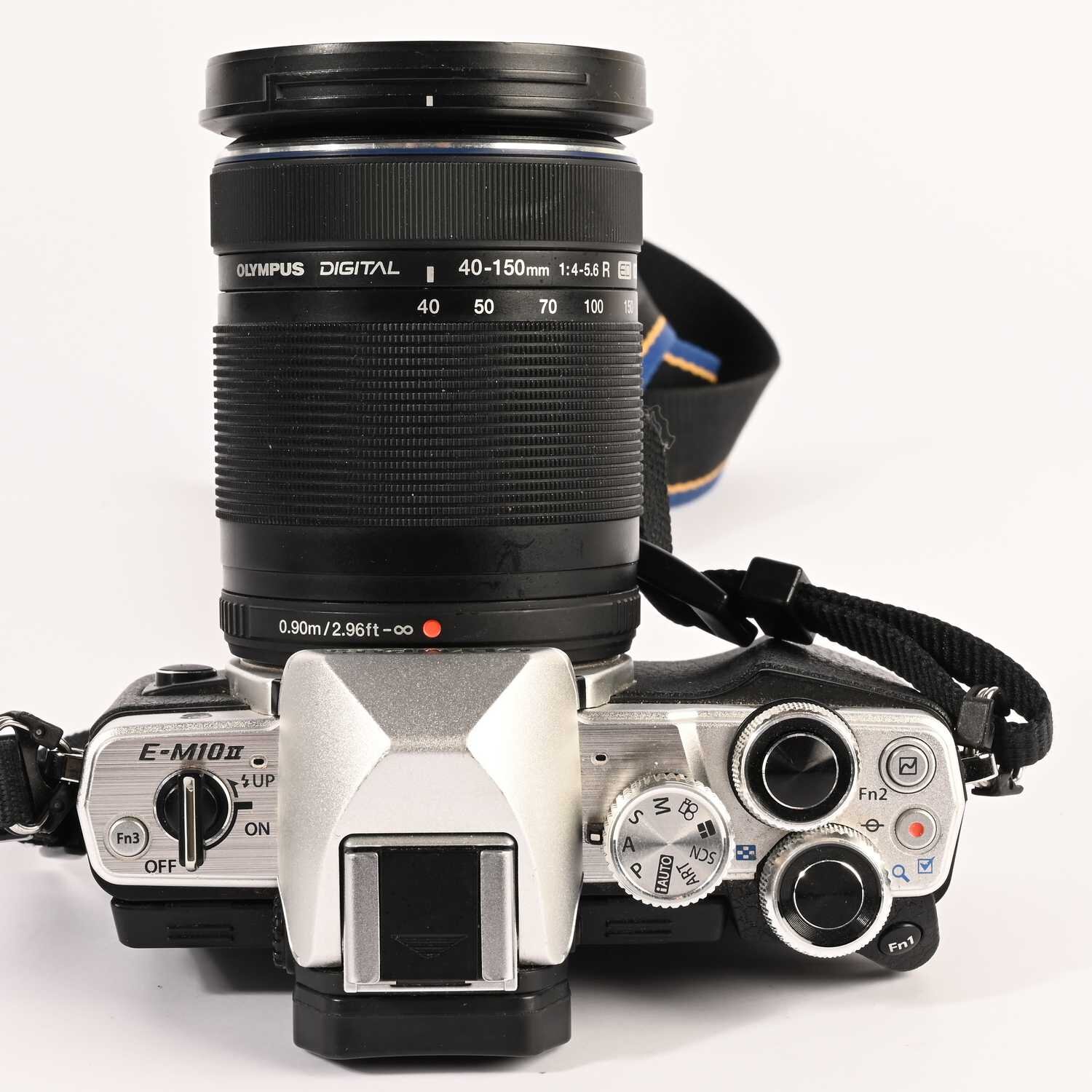 Olympus OM-D E-M10 Mark II Silber MFT 40-150/4-5,6 R