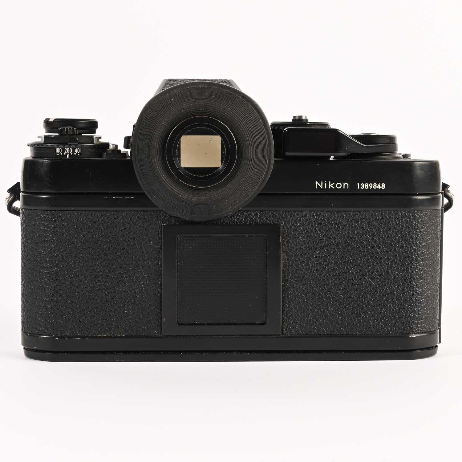 Nikon F3 mit MD-4 analoge SLR Kamera