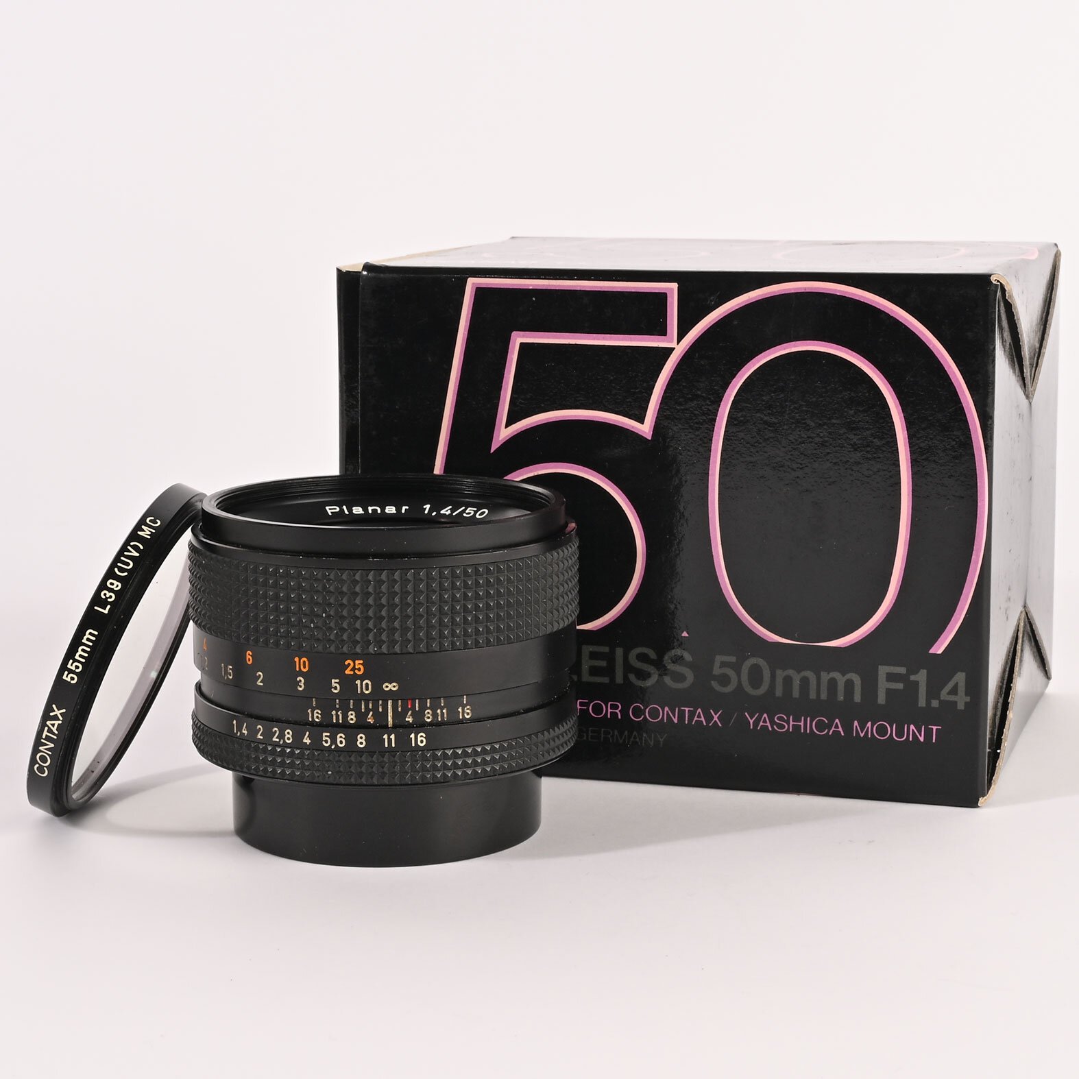 Carl Zeiss Planar 1,4/50mm T* f (MM)  Contax/Yashica