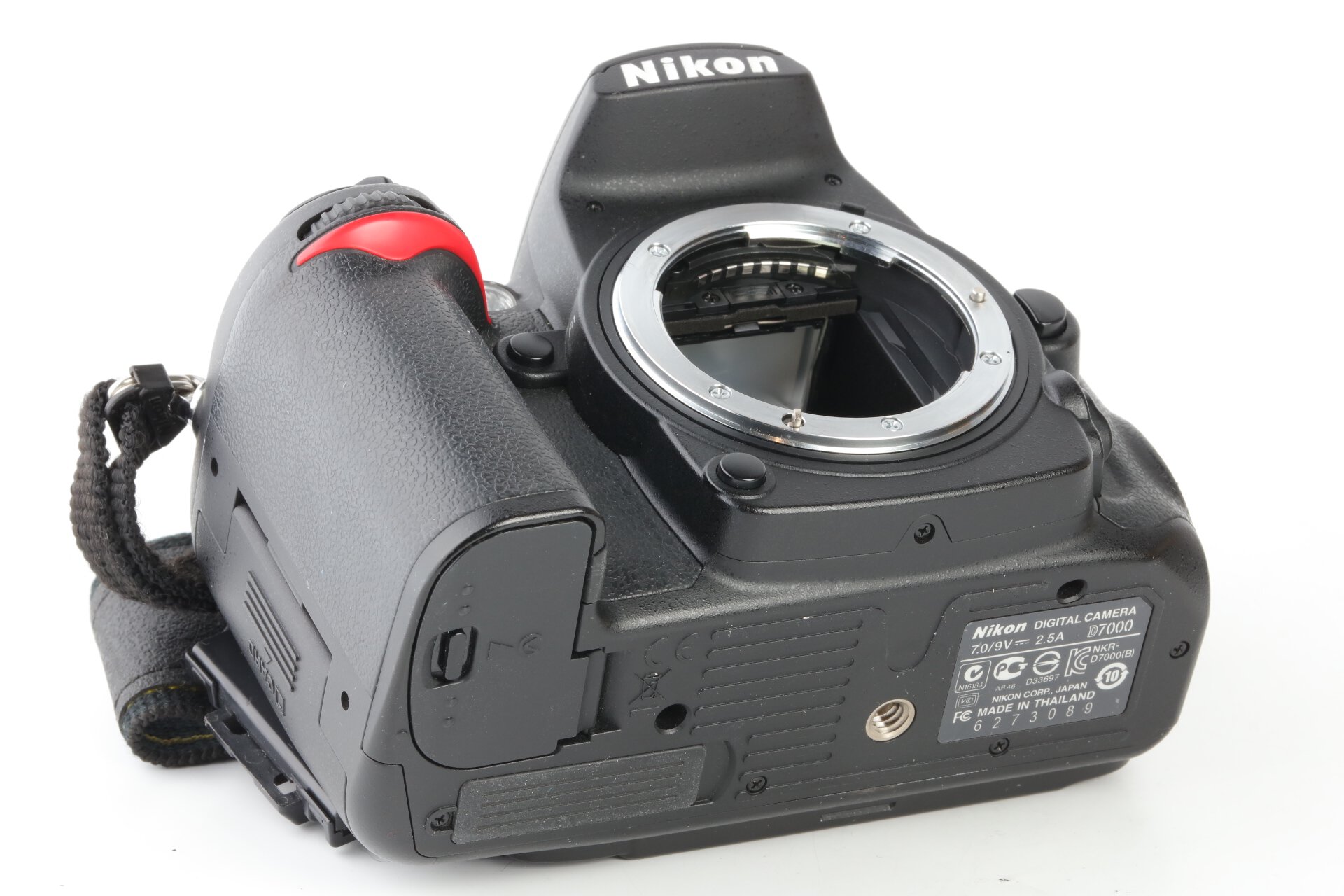 Nikon D7000 Gehäuse 12700 Auslösungen