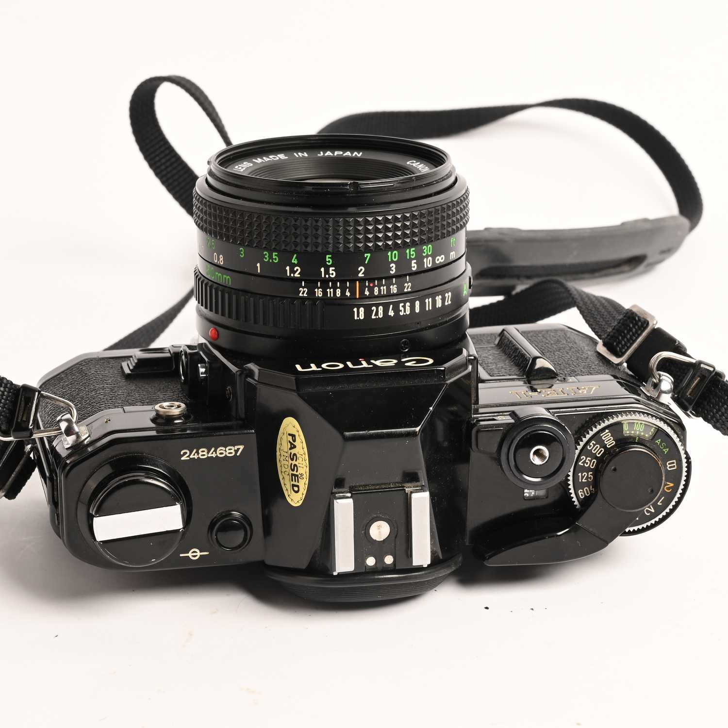 Canon AE-1 black Lens FD 50/1,8 SLR Kamera 35mm Film