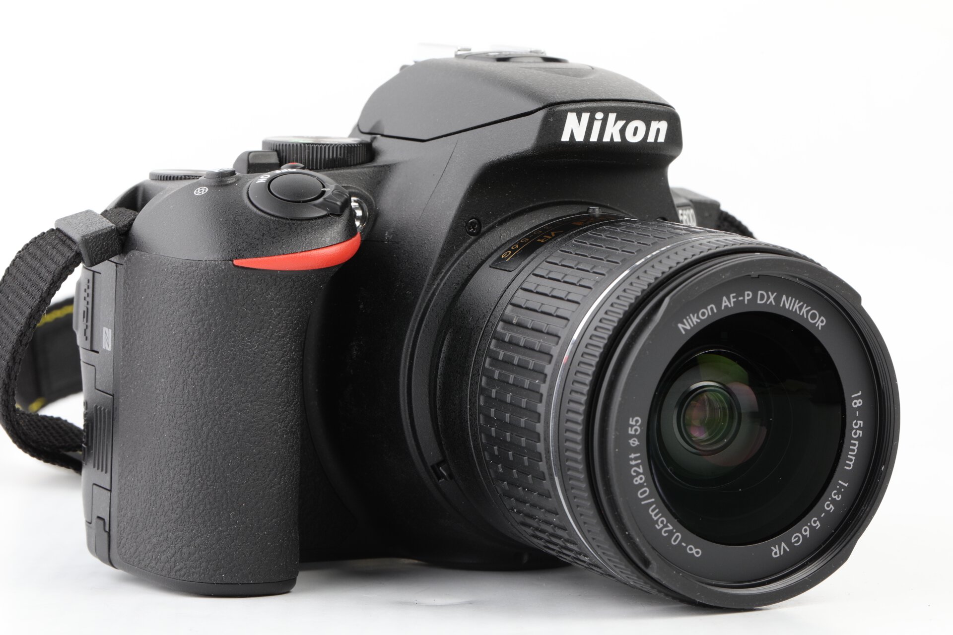 Nikon D5600 + AF-P DX 18-55mm 3,5-5,6G VR Nikkor