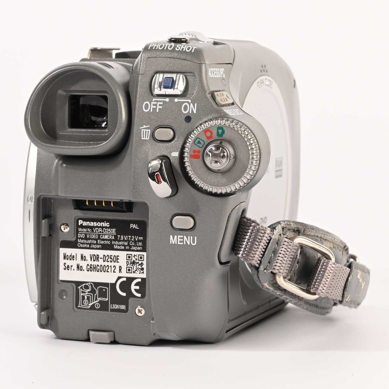 Panasonic VDR-D250 Digitaler Camcorder, 2,3 MP, Zoom, DVD-RW 10x Optical Zoom  Silber